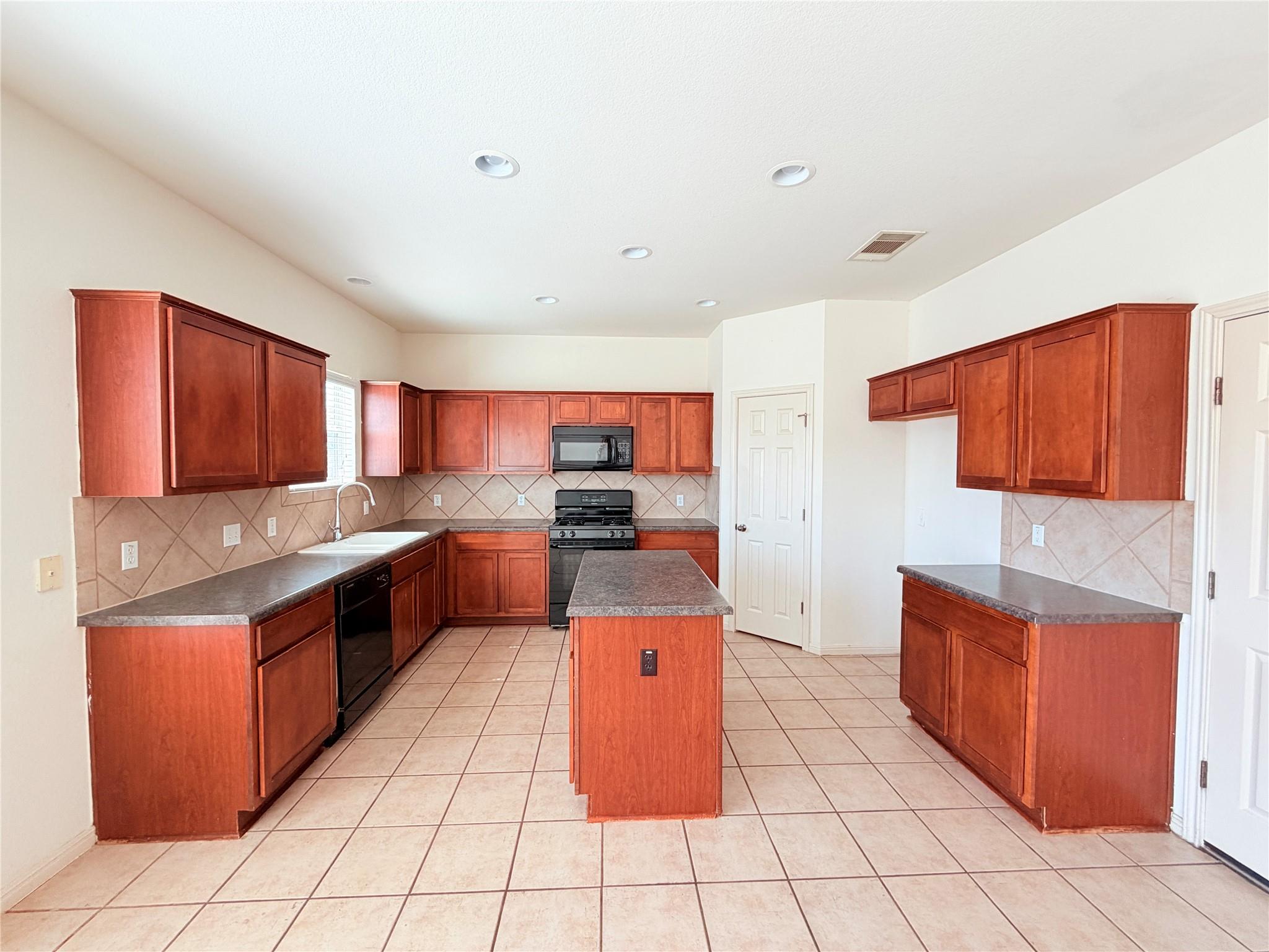 1913 Short Summer Dr, Austin, TX 78754