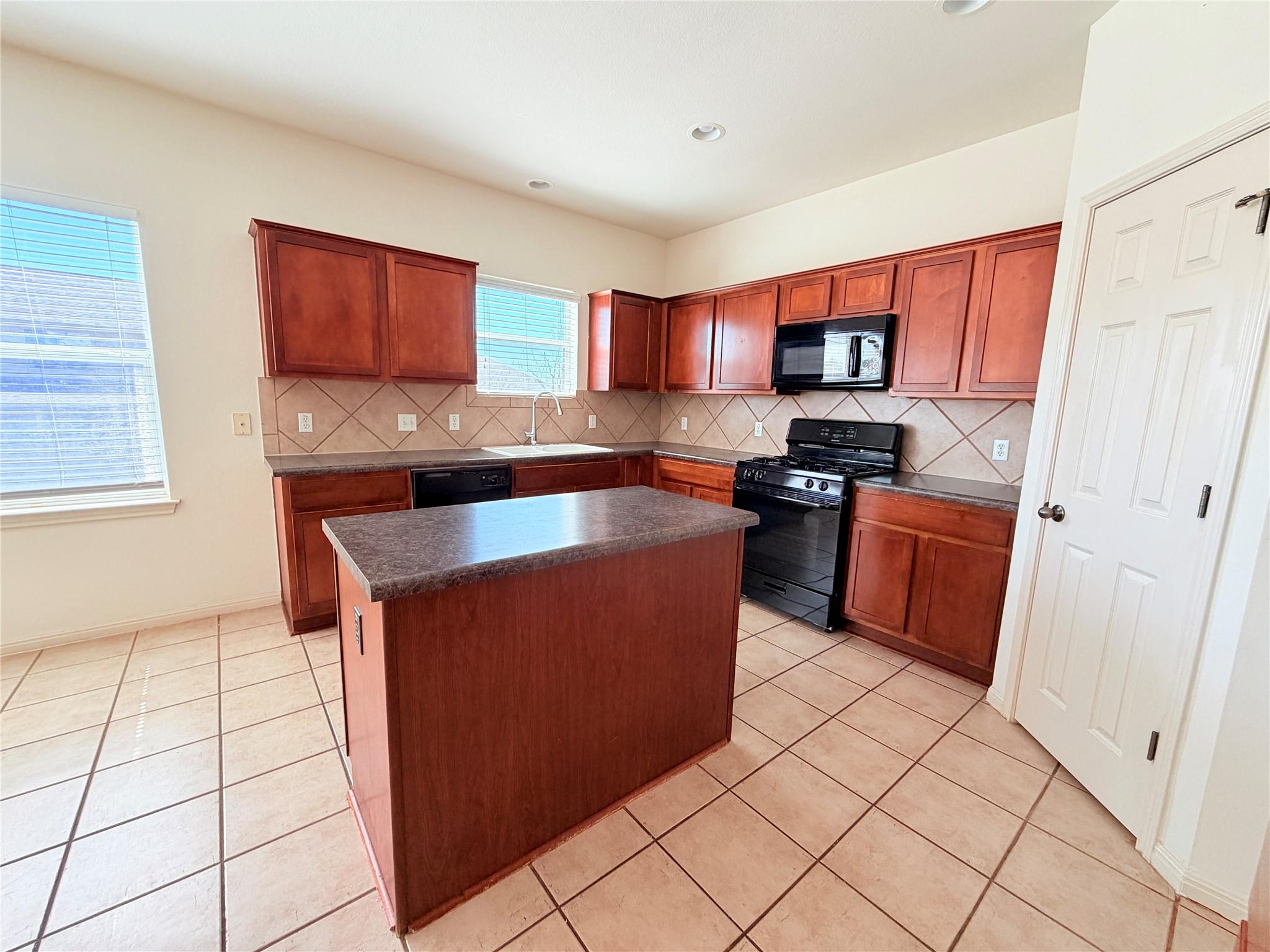 1913 Short Summer Dr, Austin, TX 78754