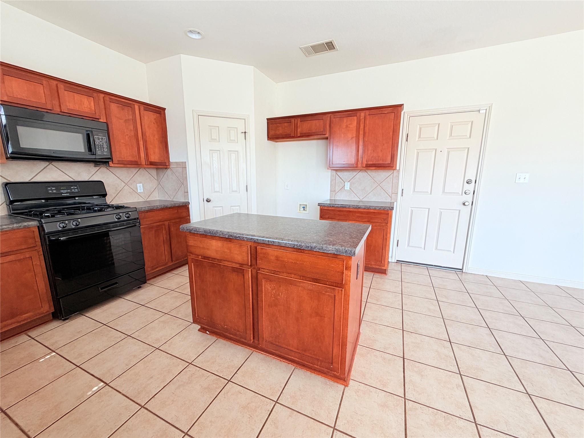 1913 Short Summer Dr, Austin, TX 78754