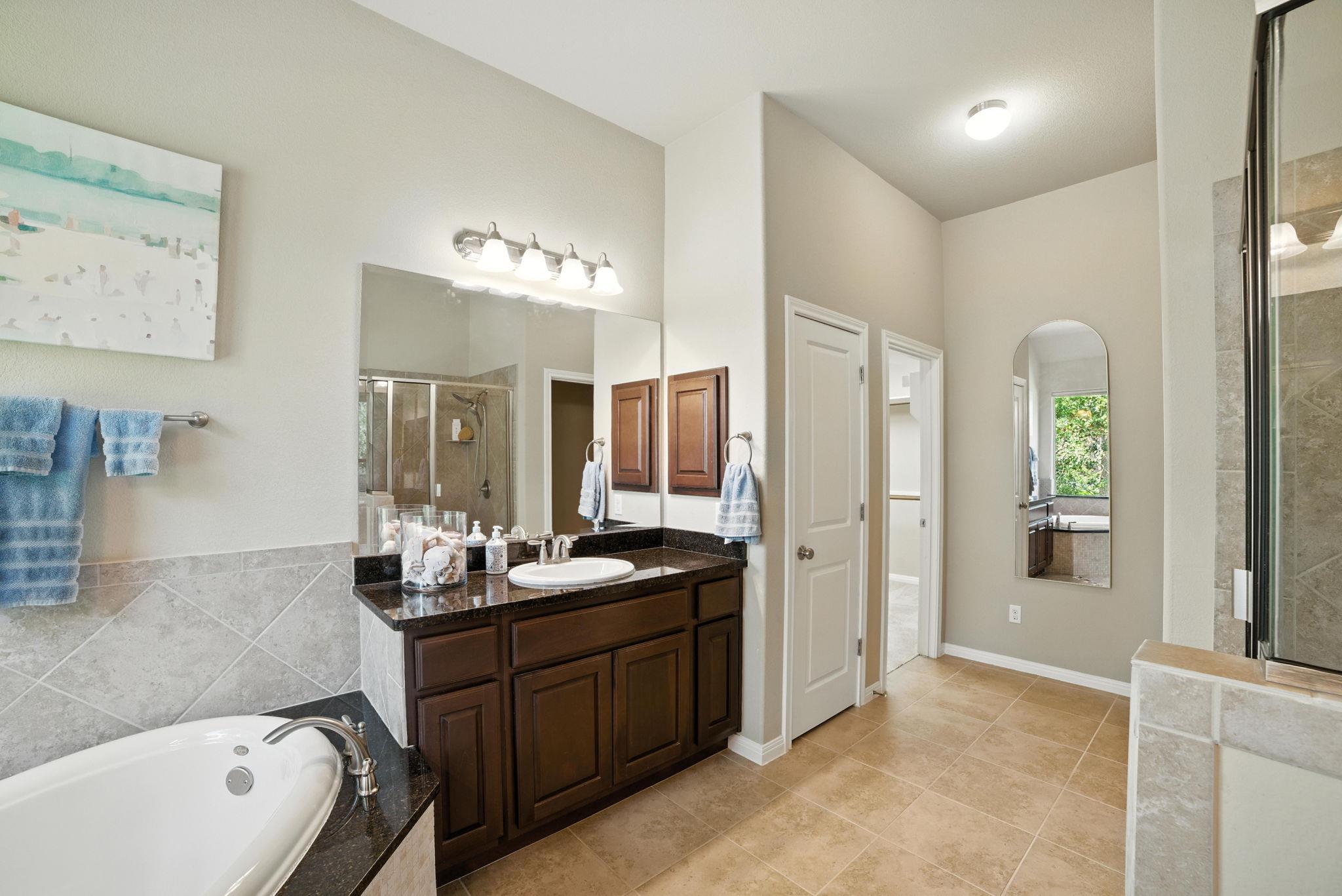 107 Tylee Cir, Bastrop, TX 78602