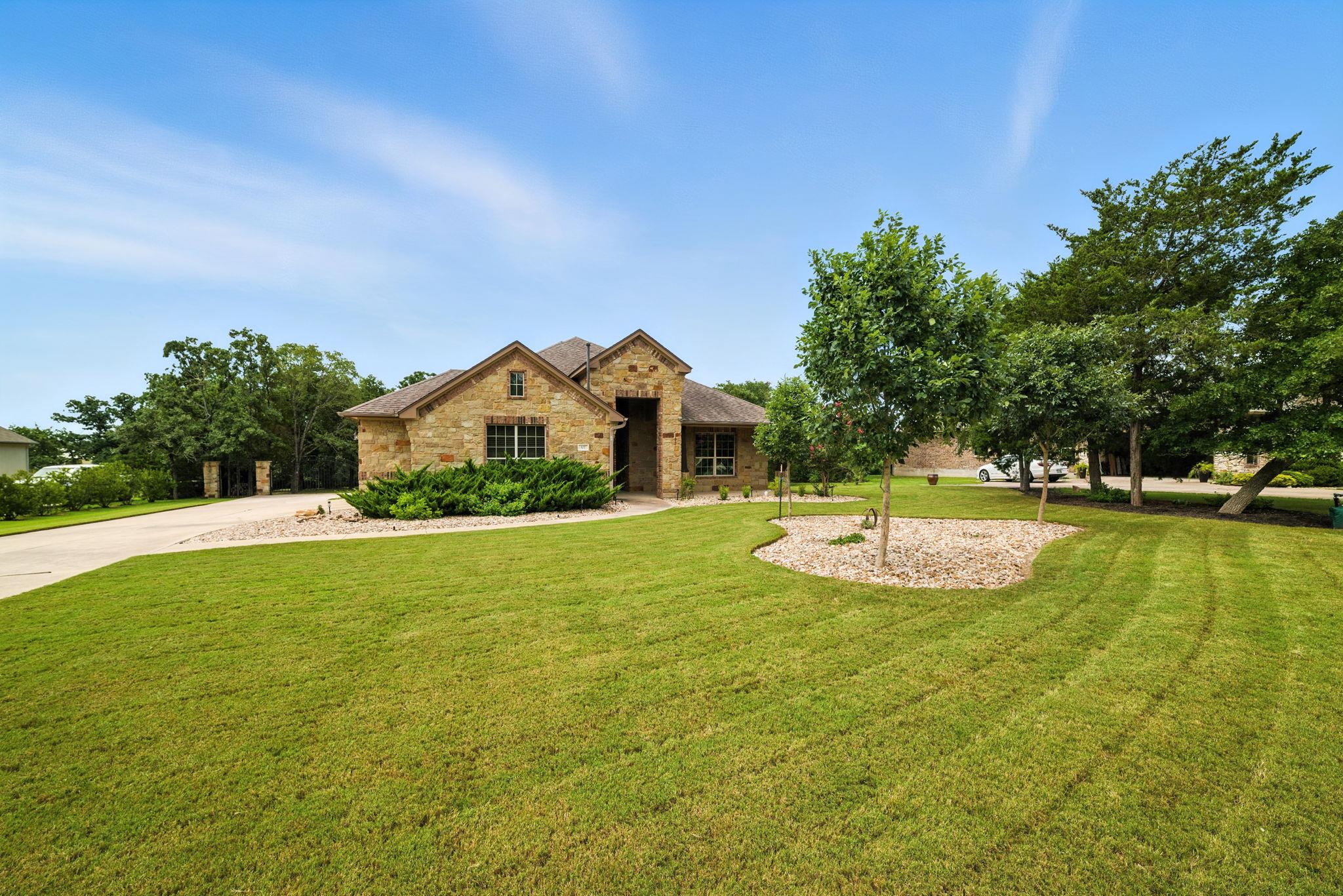 107 Tylee Cir, Bastrop, TX 78602