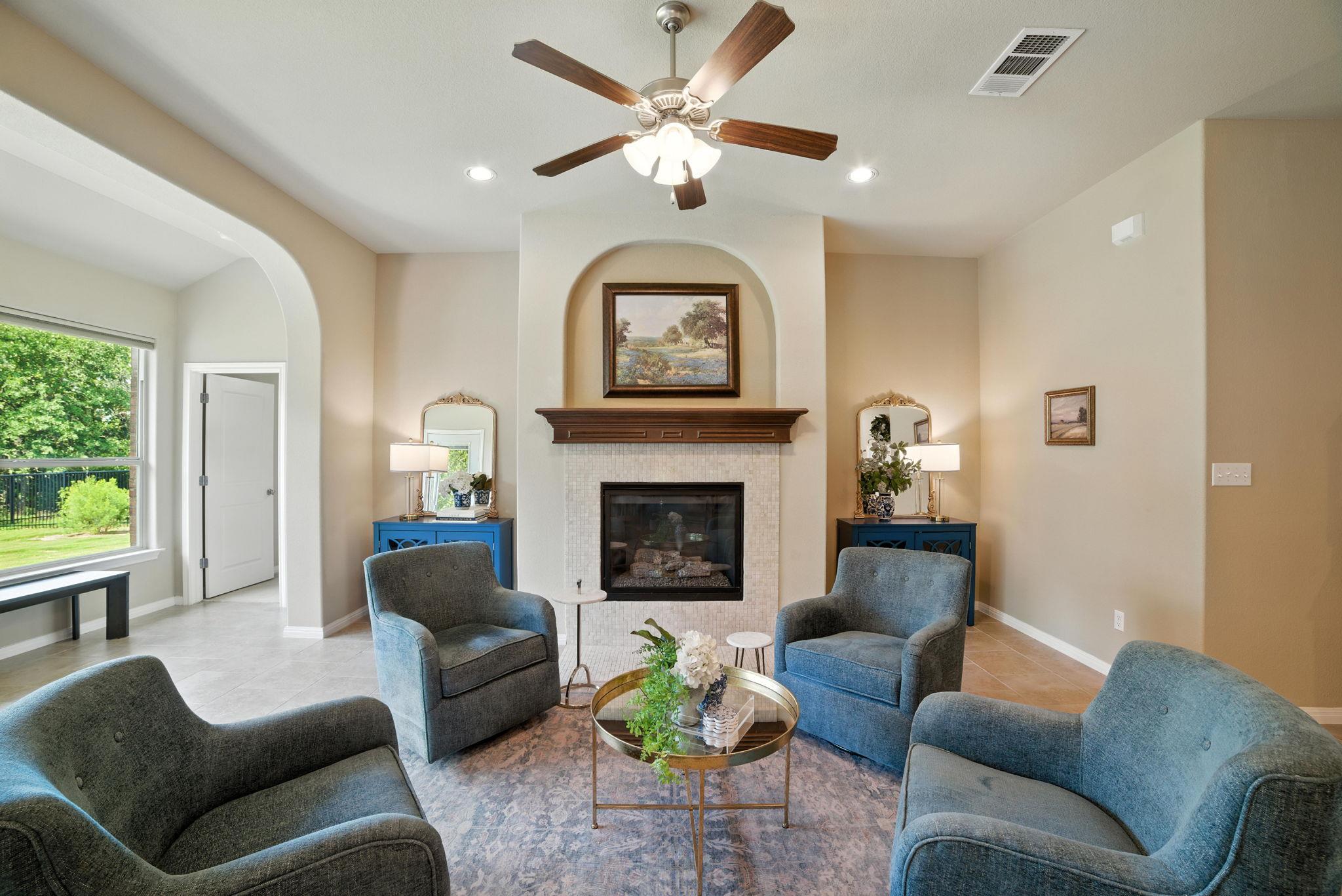 107 Tylee Cir, Bastrop, TX 78602