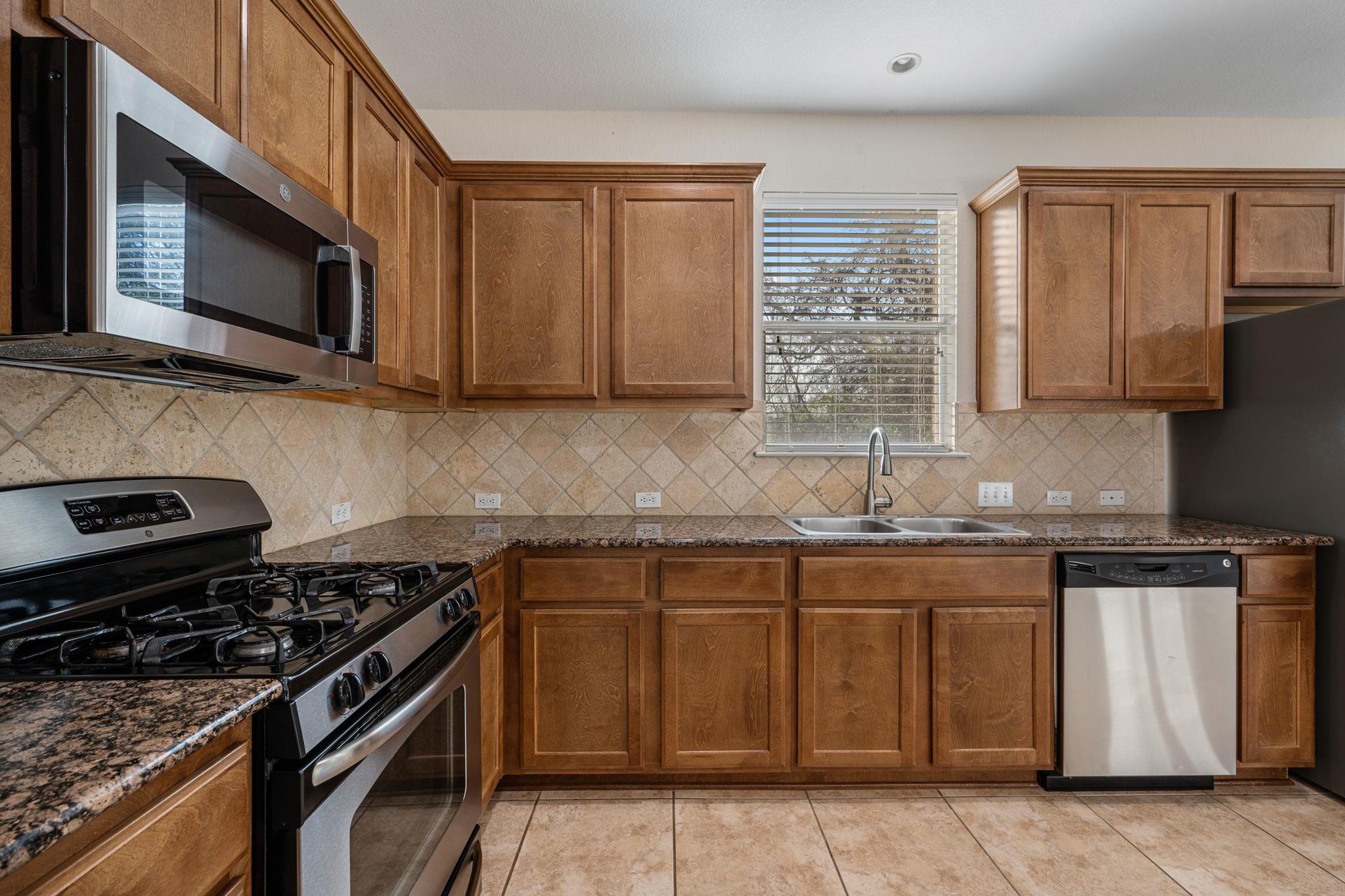 1509 Braxton Valley Cv, Austin, TX 78754