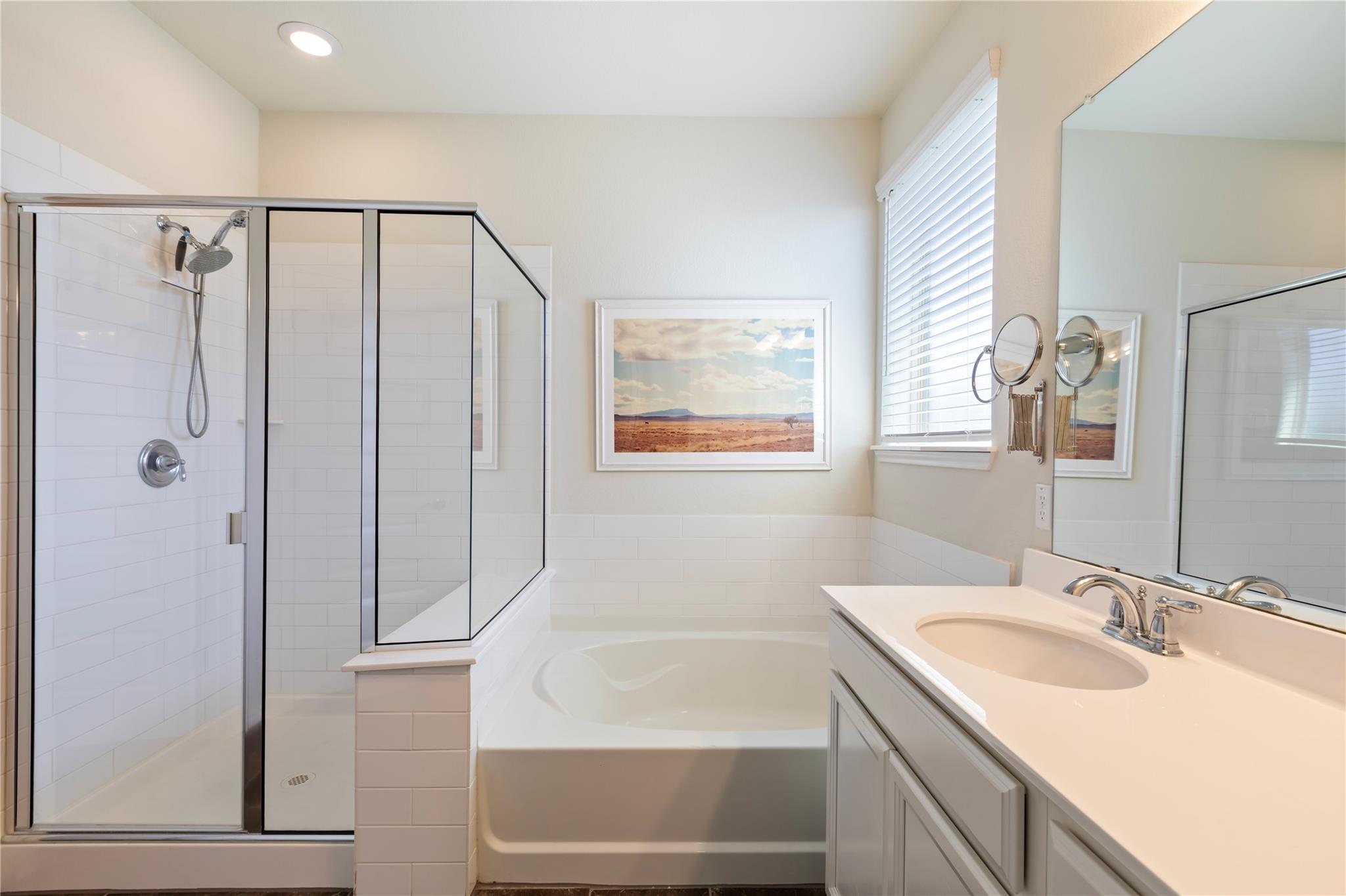 1001 McCormick Cv, Hutto, TX 78634