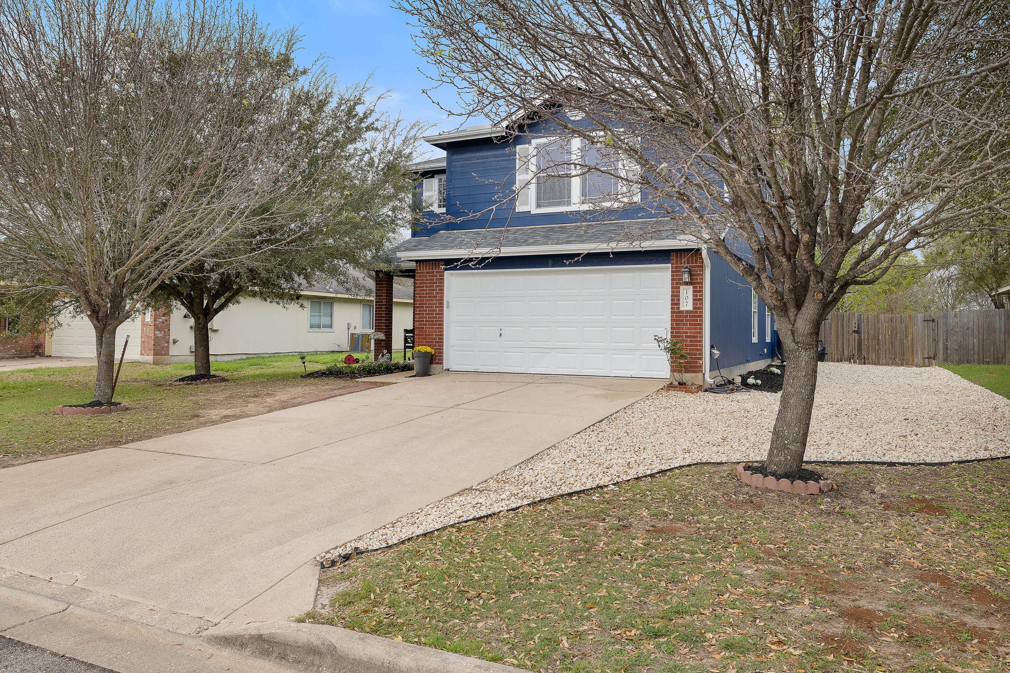 107 Easy St, Hutto, TX 78634