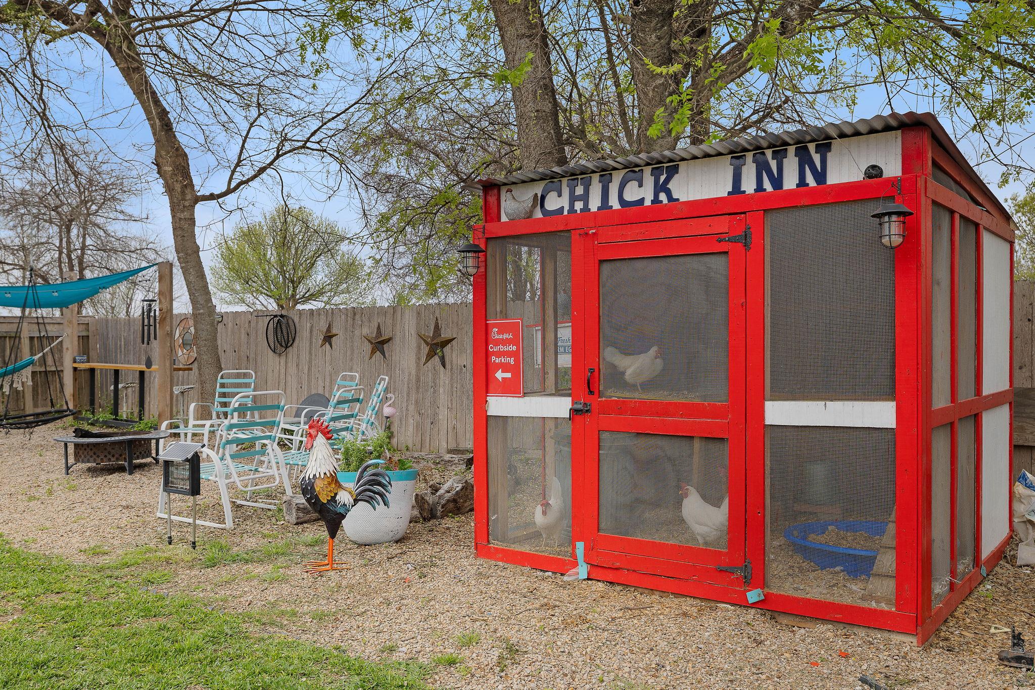 107 Easy St, Hutto, TX 78634