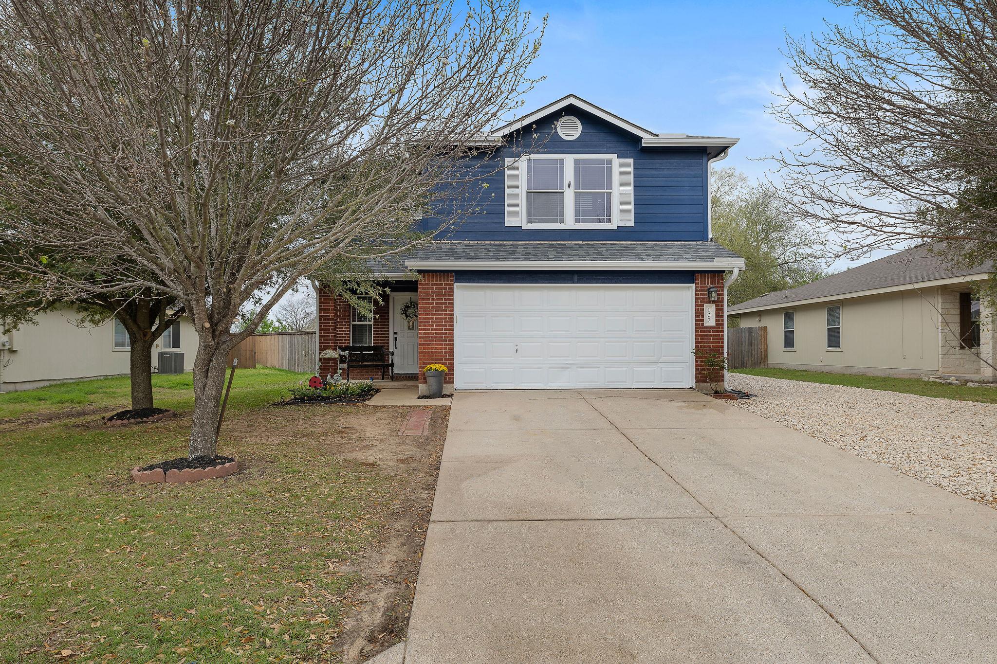 107 Easy St, Hutto, TX 78634