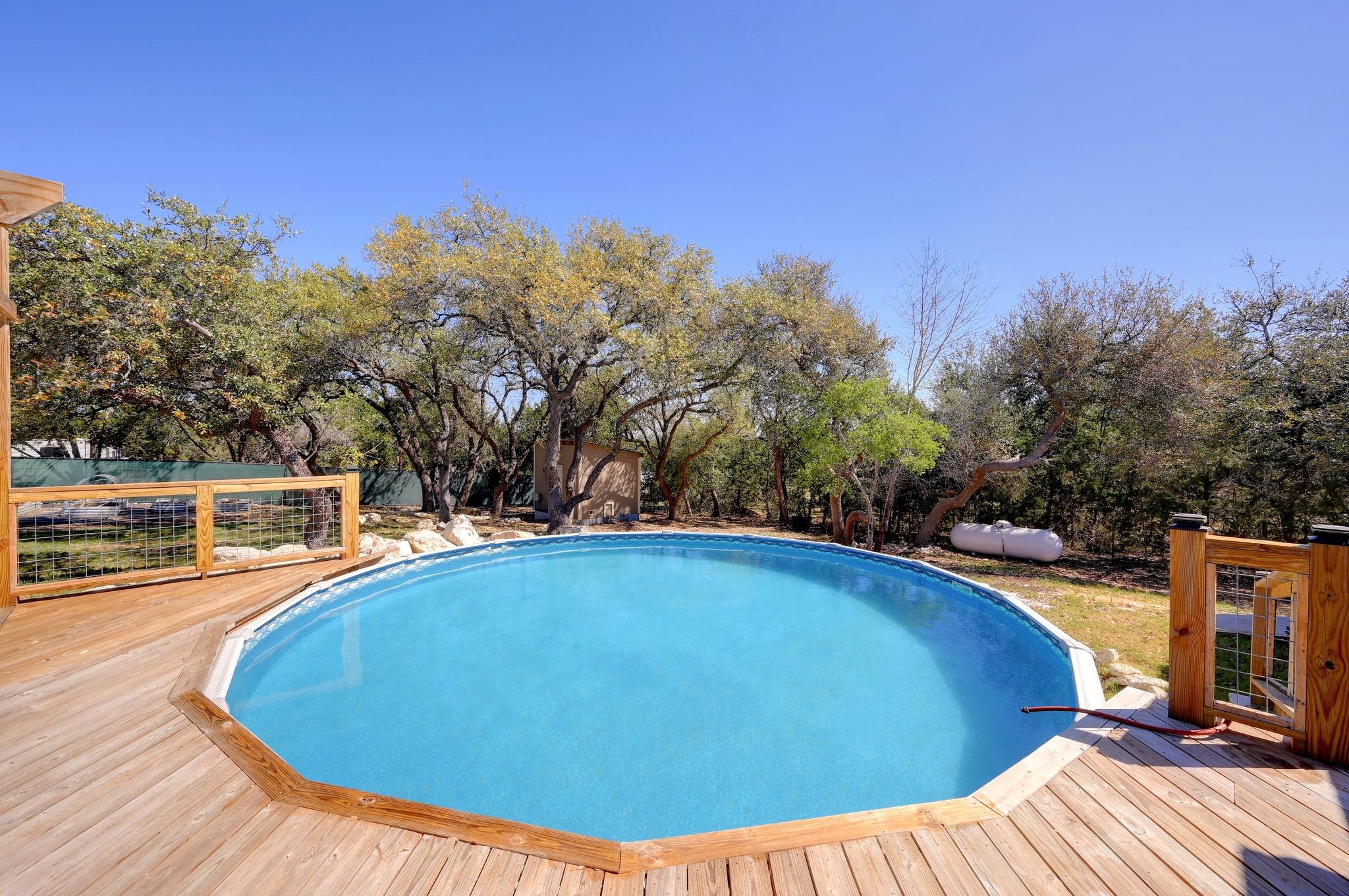 141 Arnold Dr, Canyon Lake, TX 78133