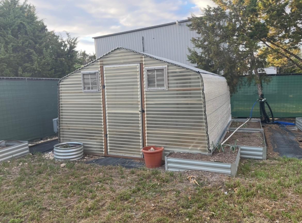 141 Arnold Dr, Canyon Lake, TX 78133