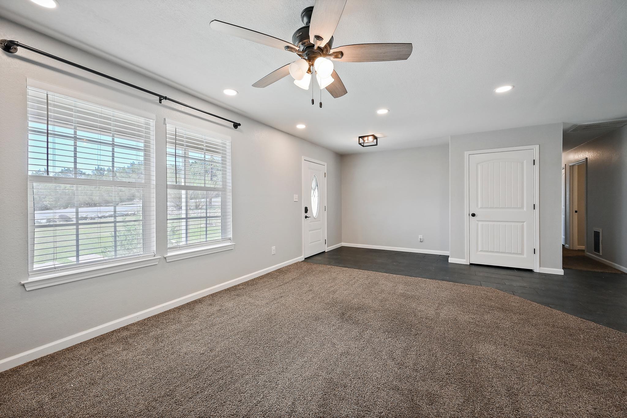 141 Arnold Dr, Canyon Lake, TX 78133