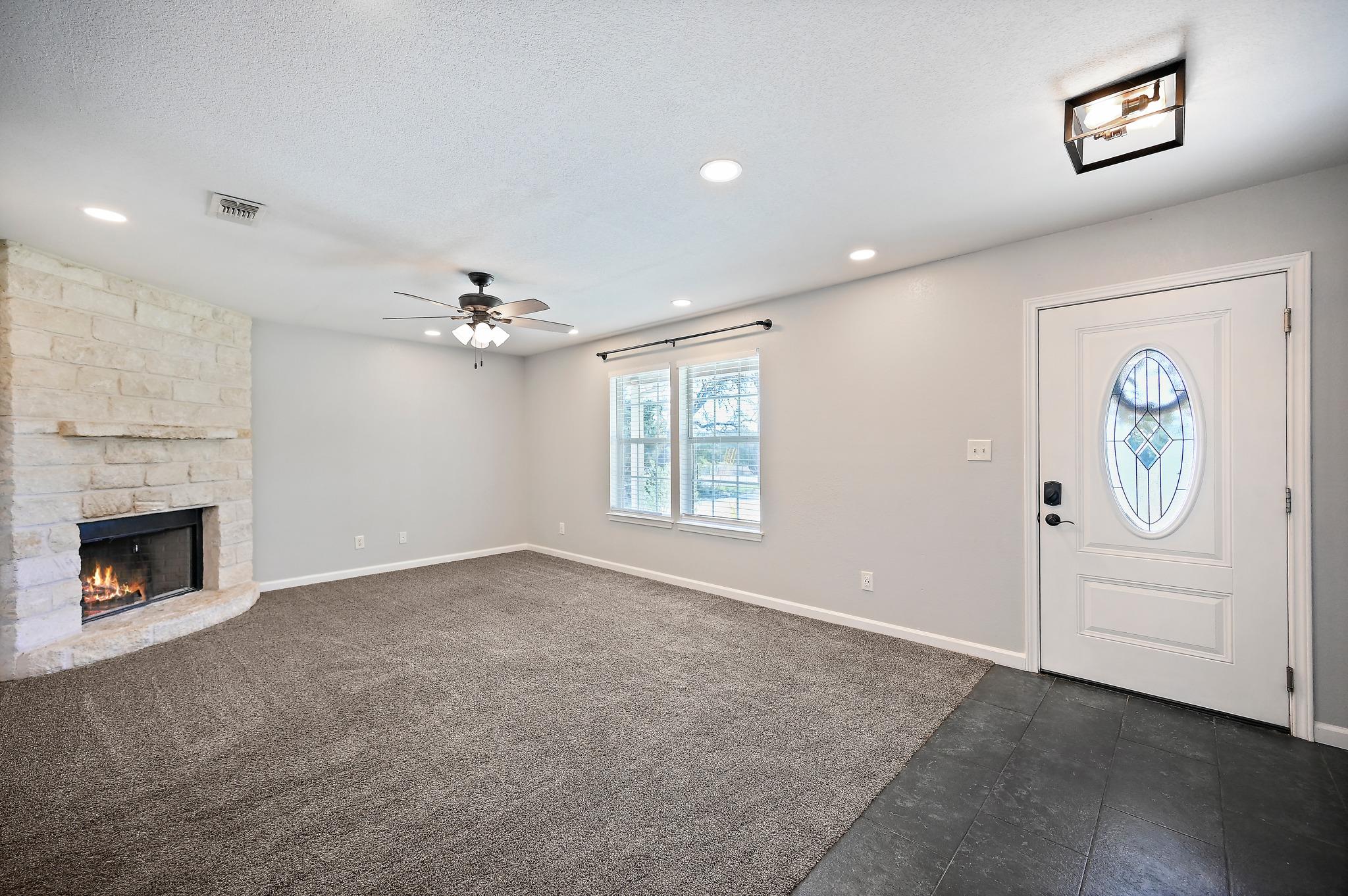 141 Arnold Dr, Canyon Lake, TX 78133