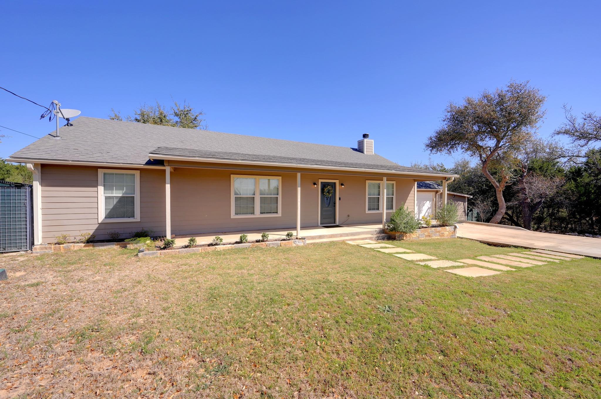 141 Arnold Dr, Canyon Lake, TX 78133