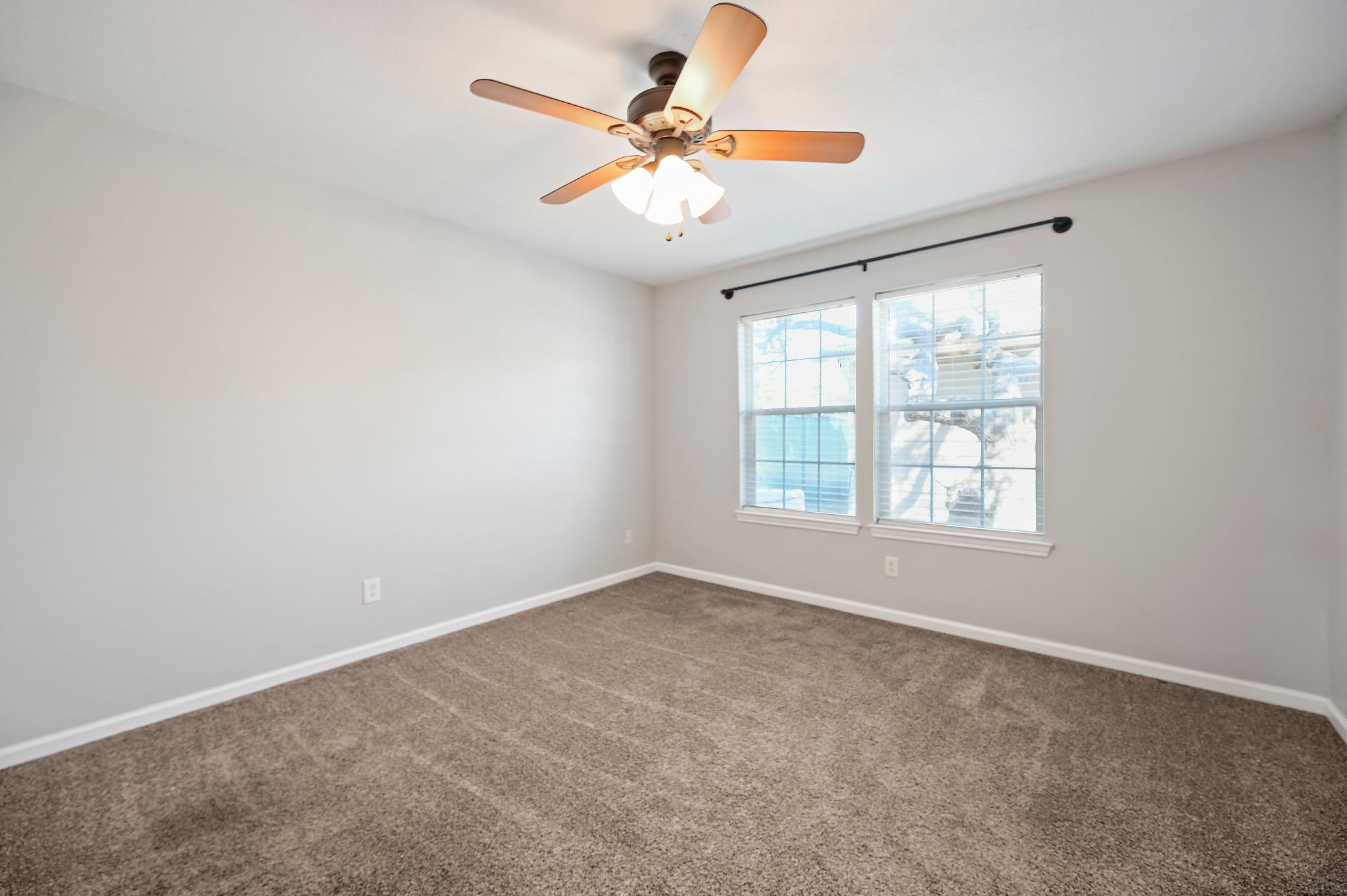 141 Arnold Dr, Canyon Lake, TX 78133