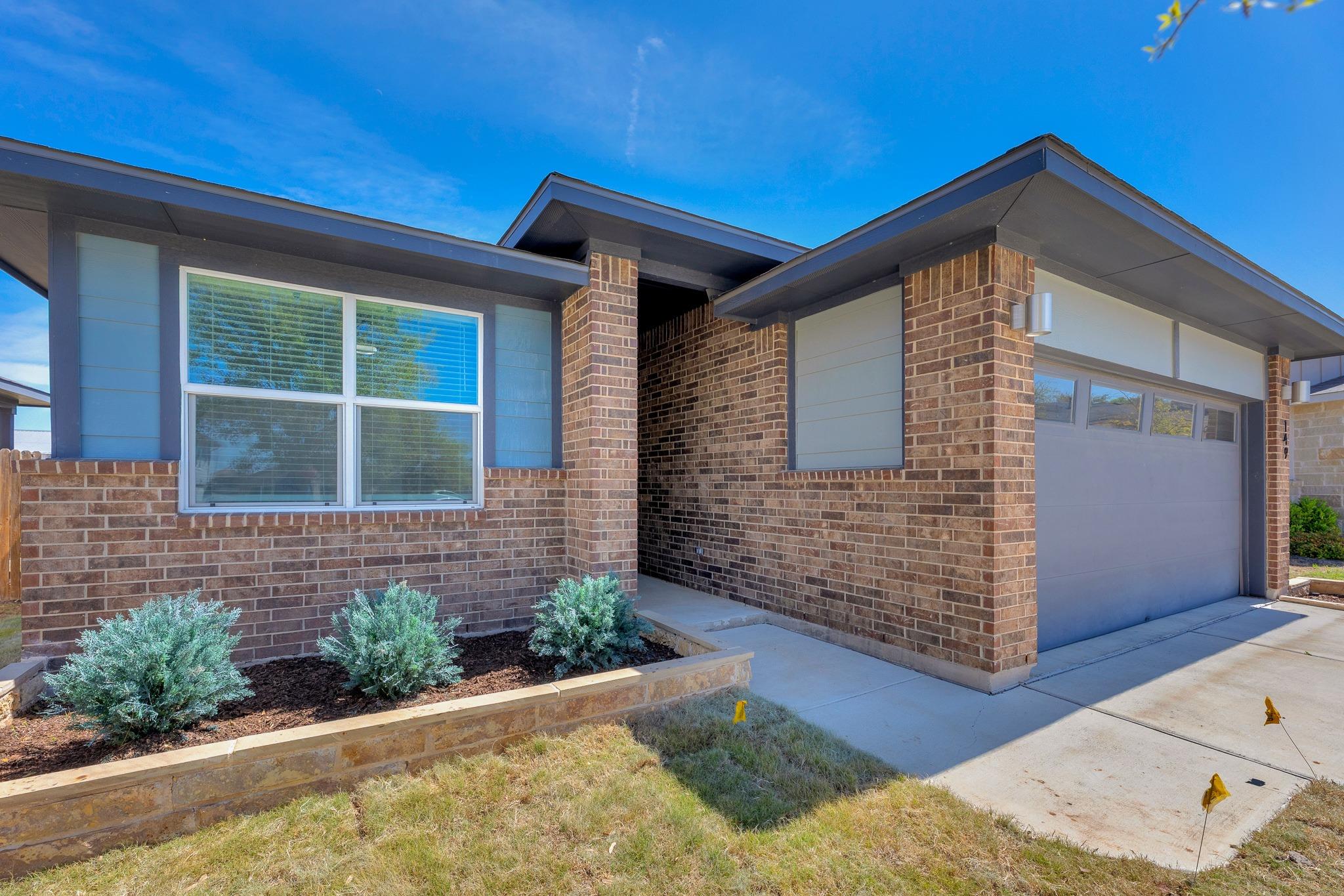 149 Filifera Ct, Leander, TX 78641