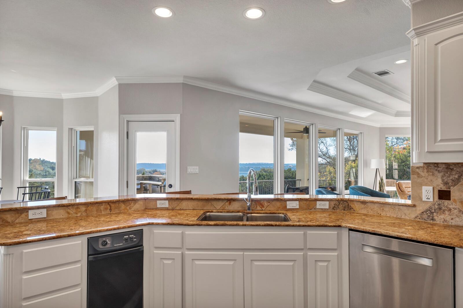 3111 Burnside Cir, Lago Vista, TX 78645