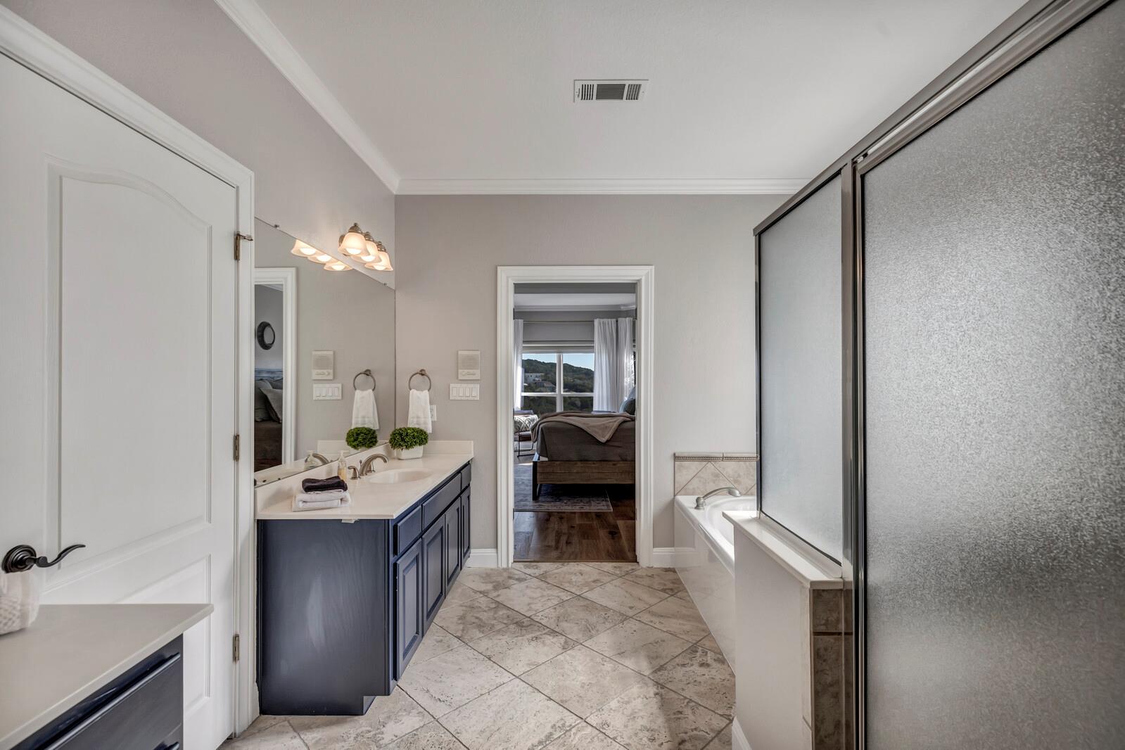 3111 Burnside Cir, Lago Vista, TX 78645