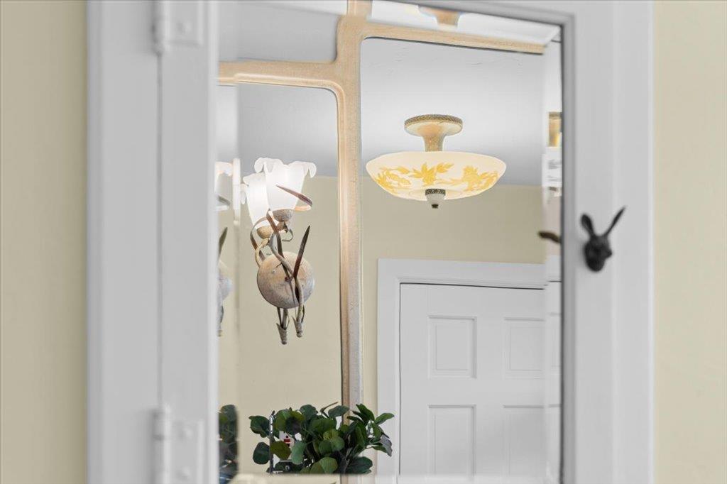 7703 Banpass Ln, Austin, TX 78736