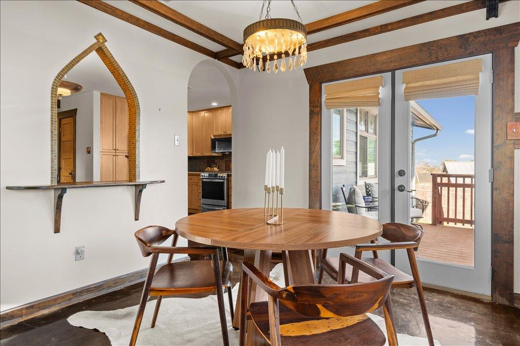 7703 Banpass Ln, Austin, TX 78736