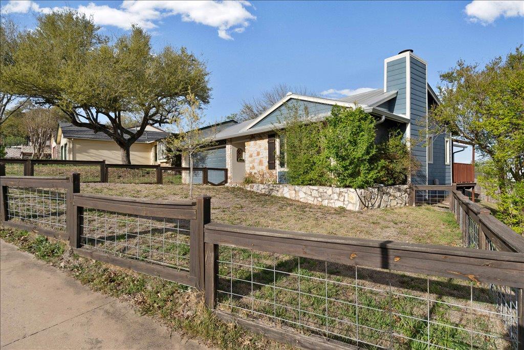 7703 Banpass Ln, Austin, TX 78736