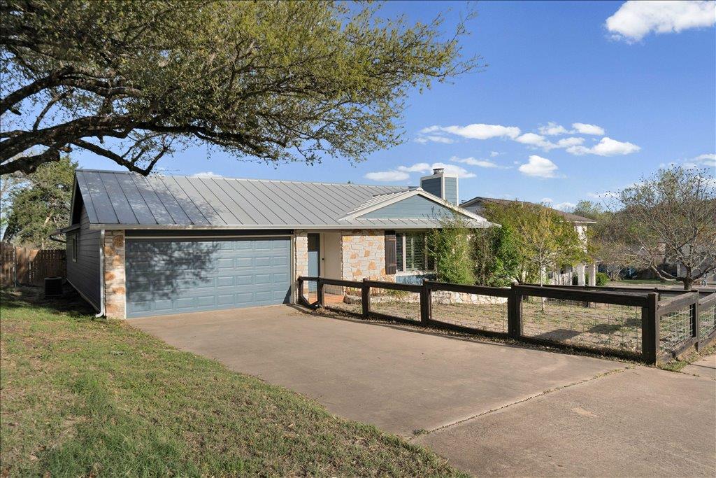 7703 Banpass Ln, Austin, TX 78736