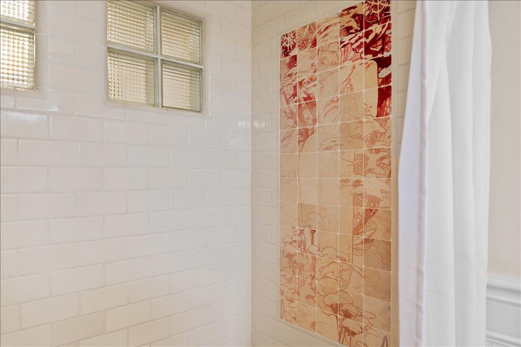 7703 Banpass Ln, Austin, TX 78736