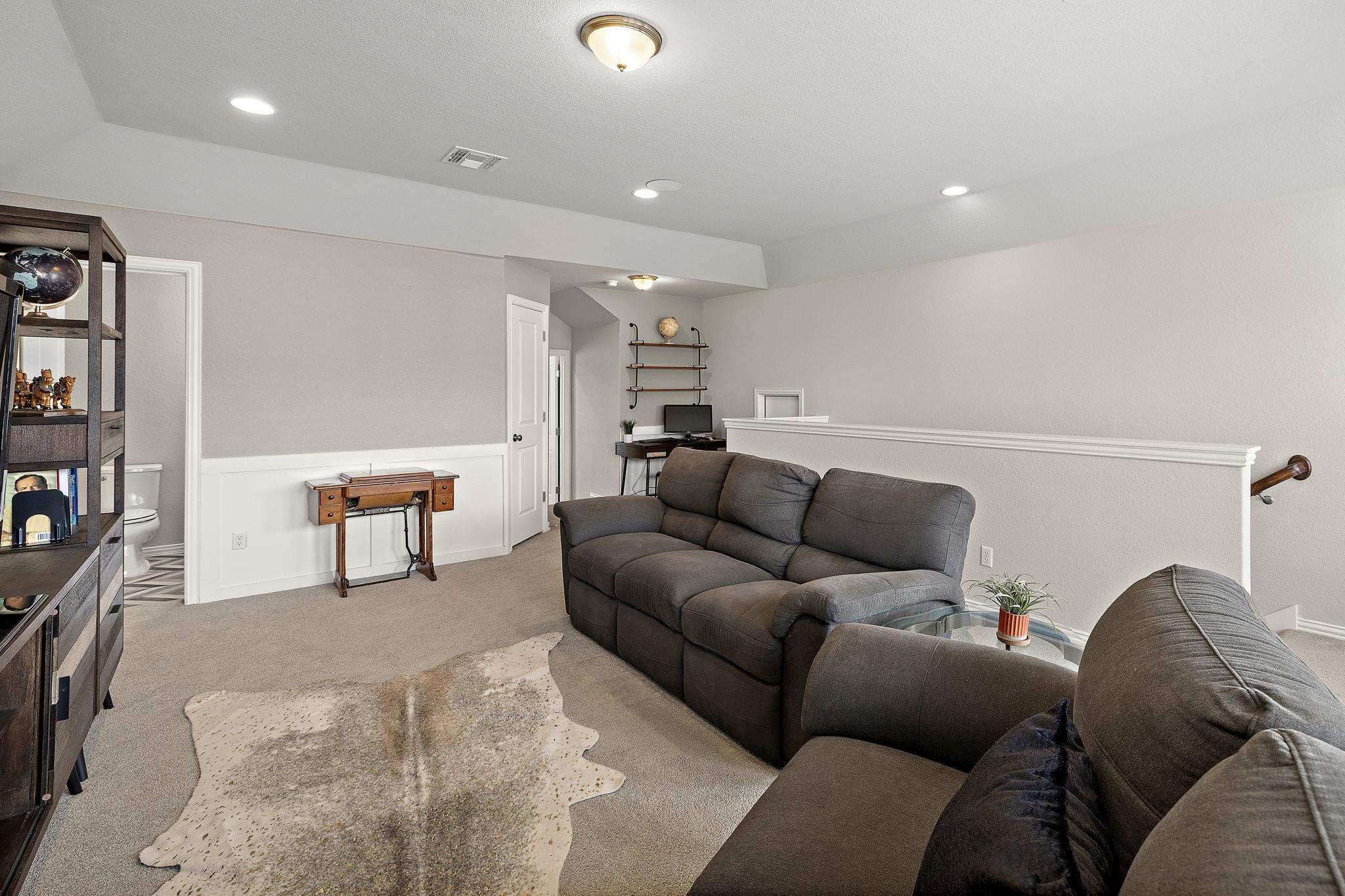 202 Simmental Loop, Hutto, TX 78634