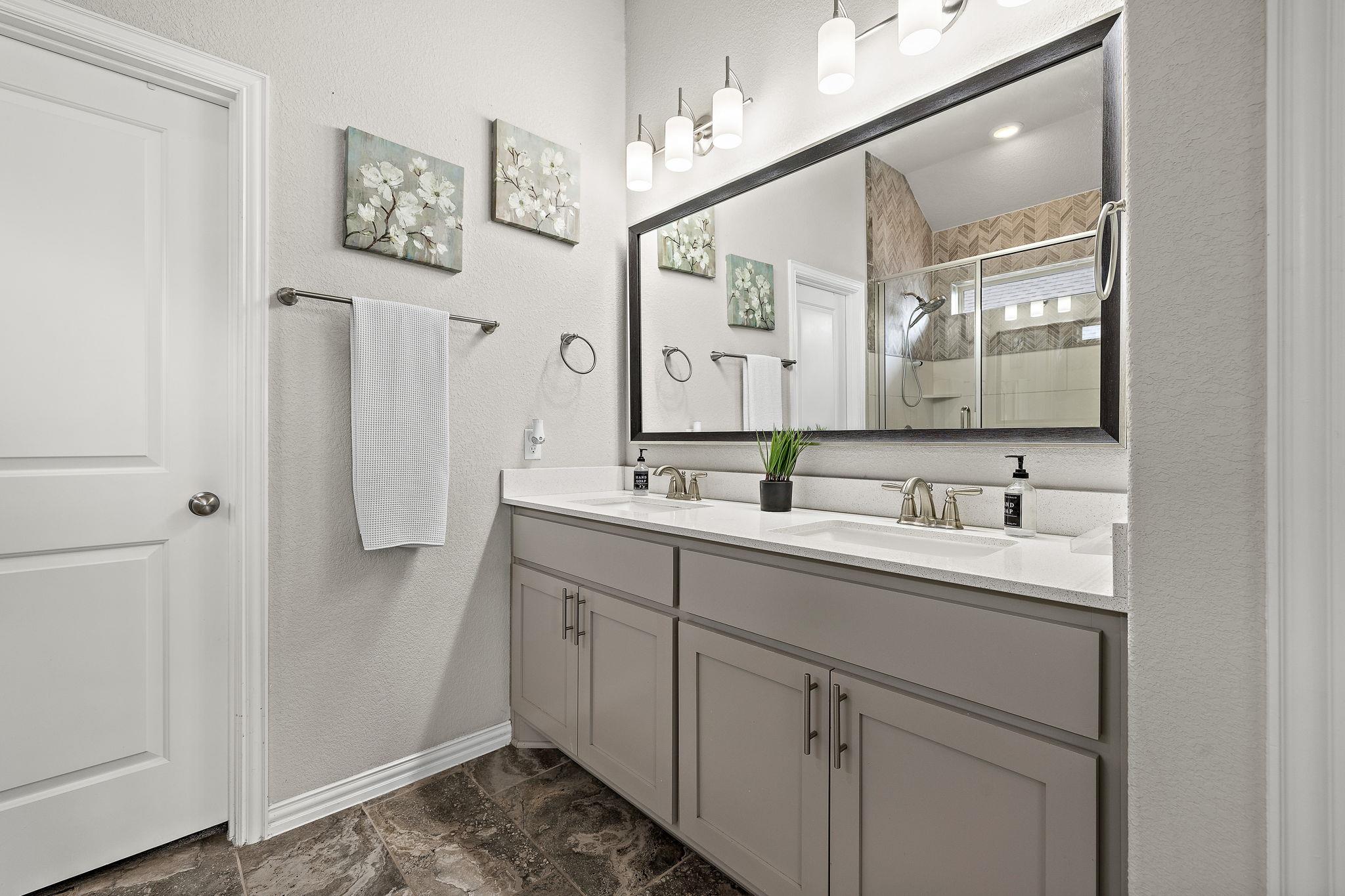 202 Simmental Loop, Hutto, TX 78634