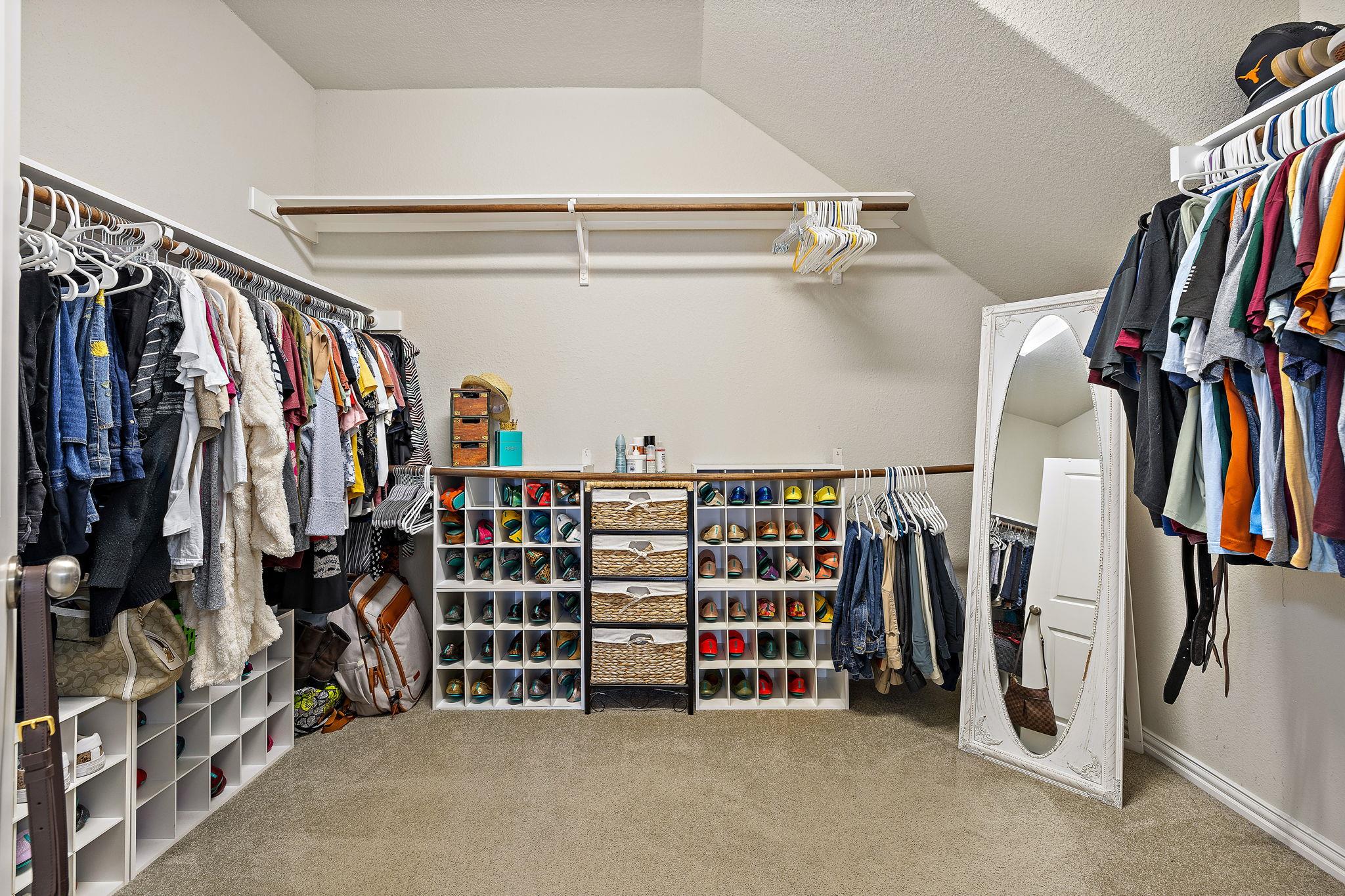 202 Simmental Loop, Hutto, TX 78634