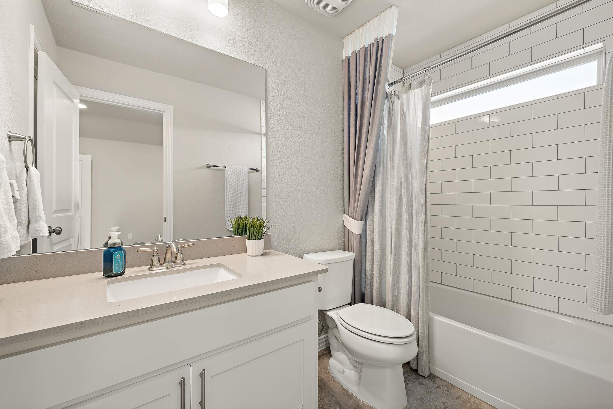 202 Simmental Loop, Hutto, TX 78634