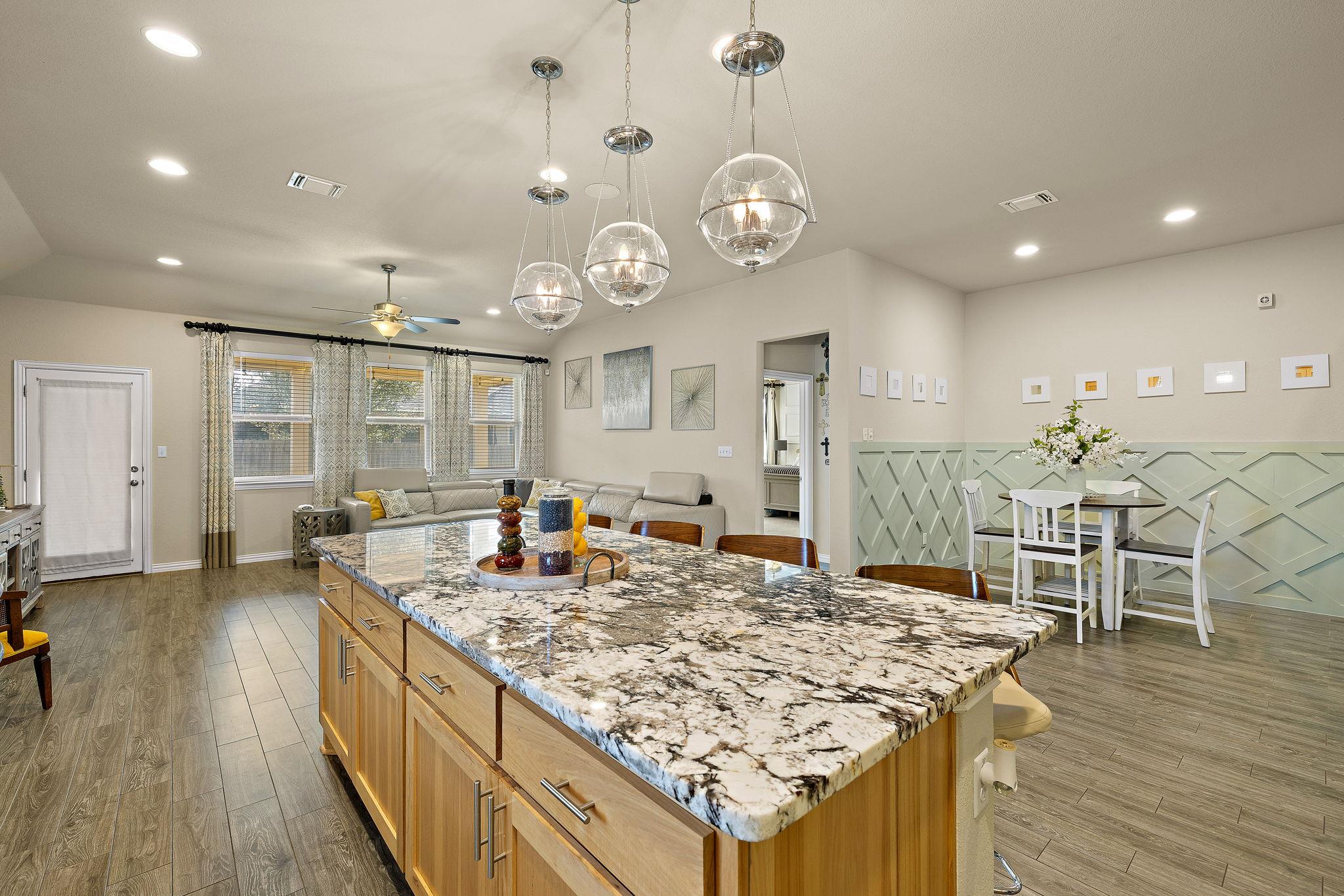 202 Simmental Loop, Hutto, TX 78634