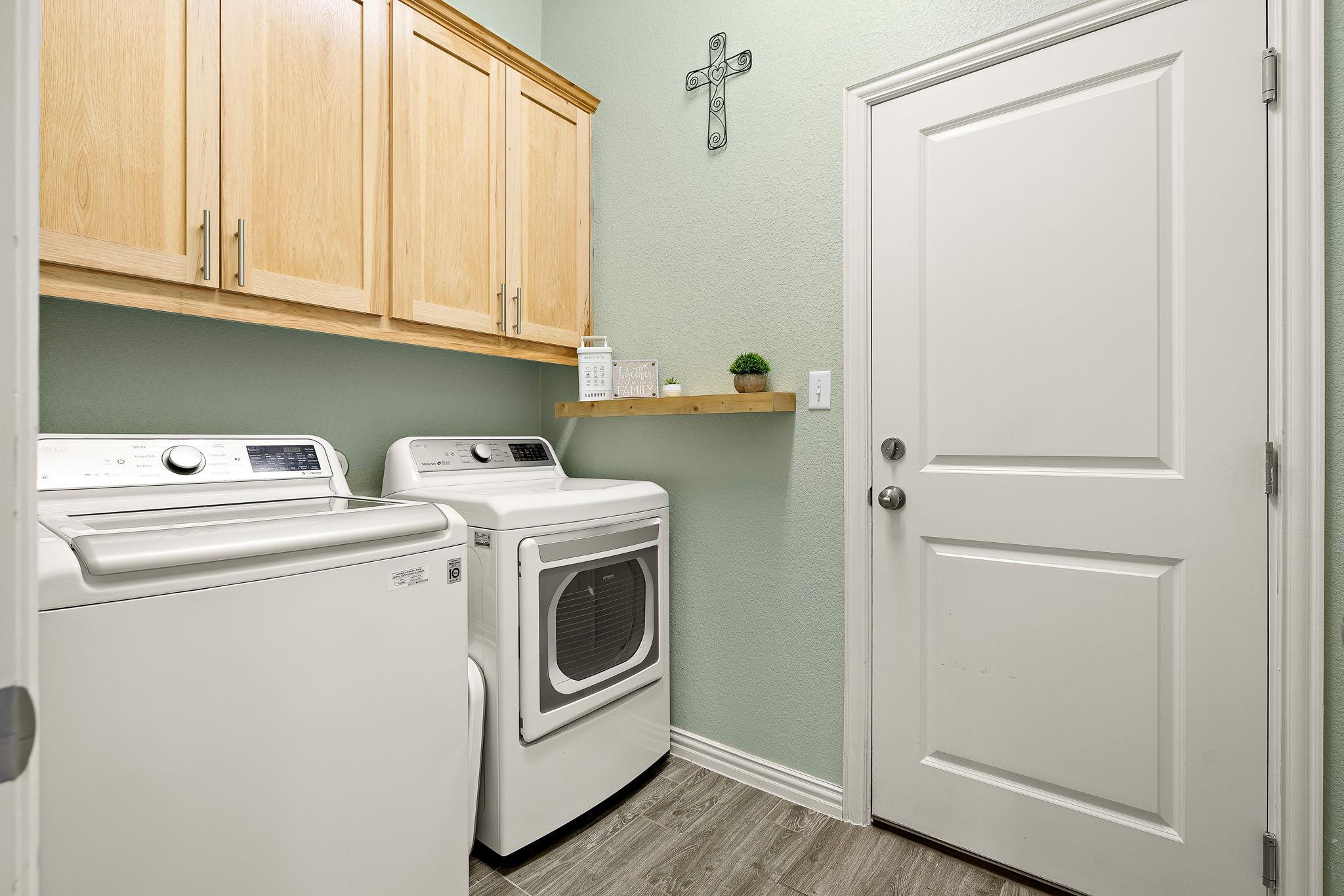 202 Simmental Loop, Hutto, TX 78634