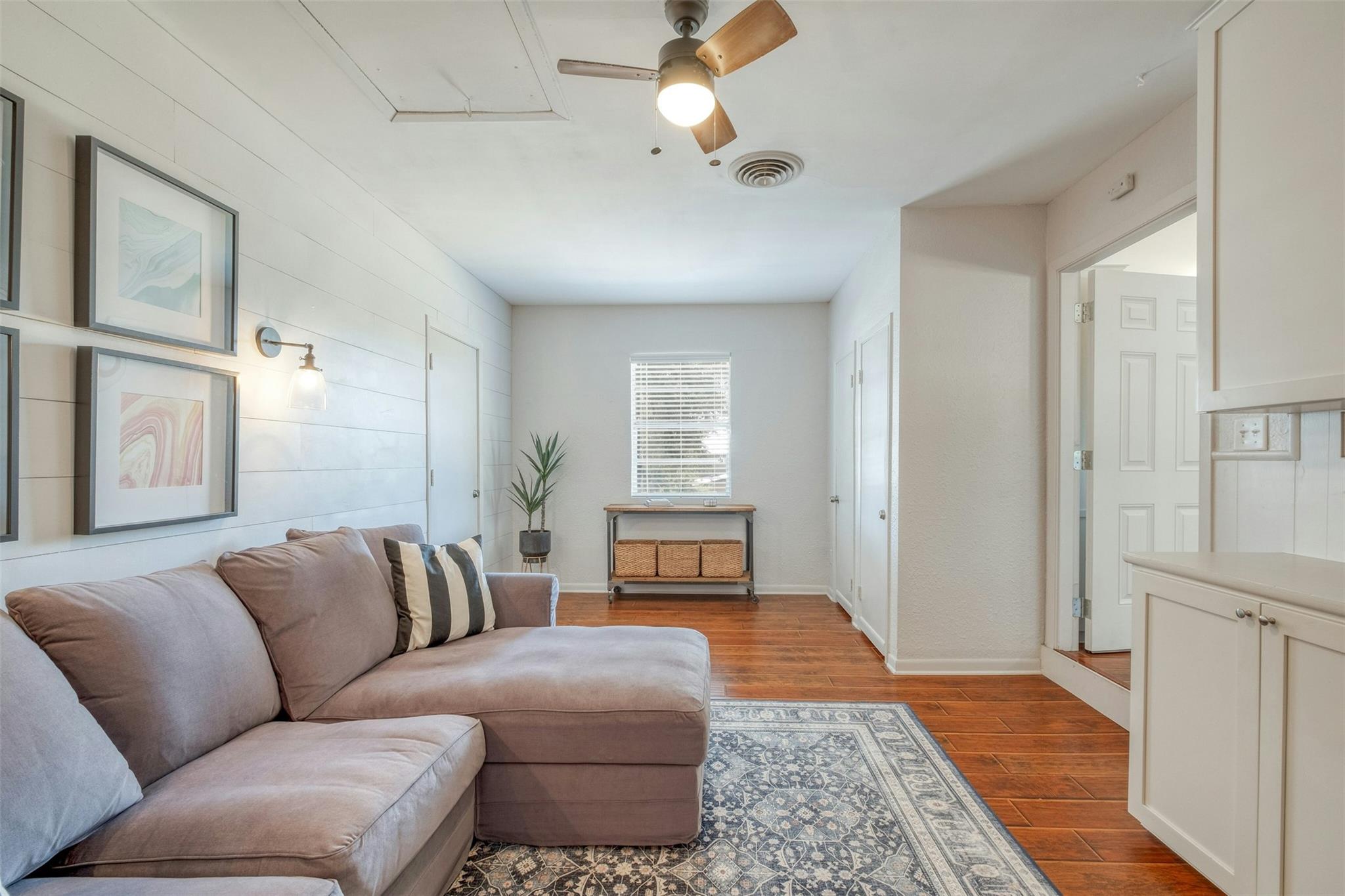 1208 Country Club Rd, Georgetown, TX 78628