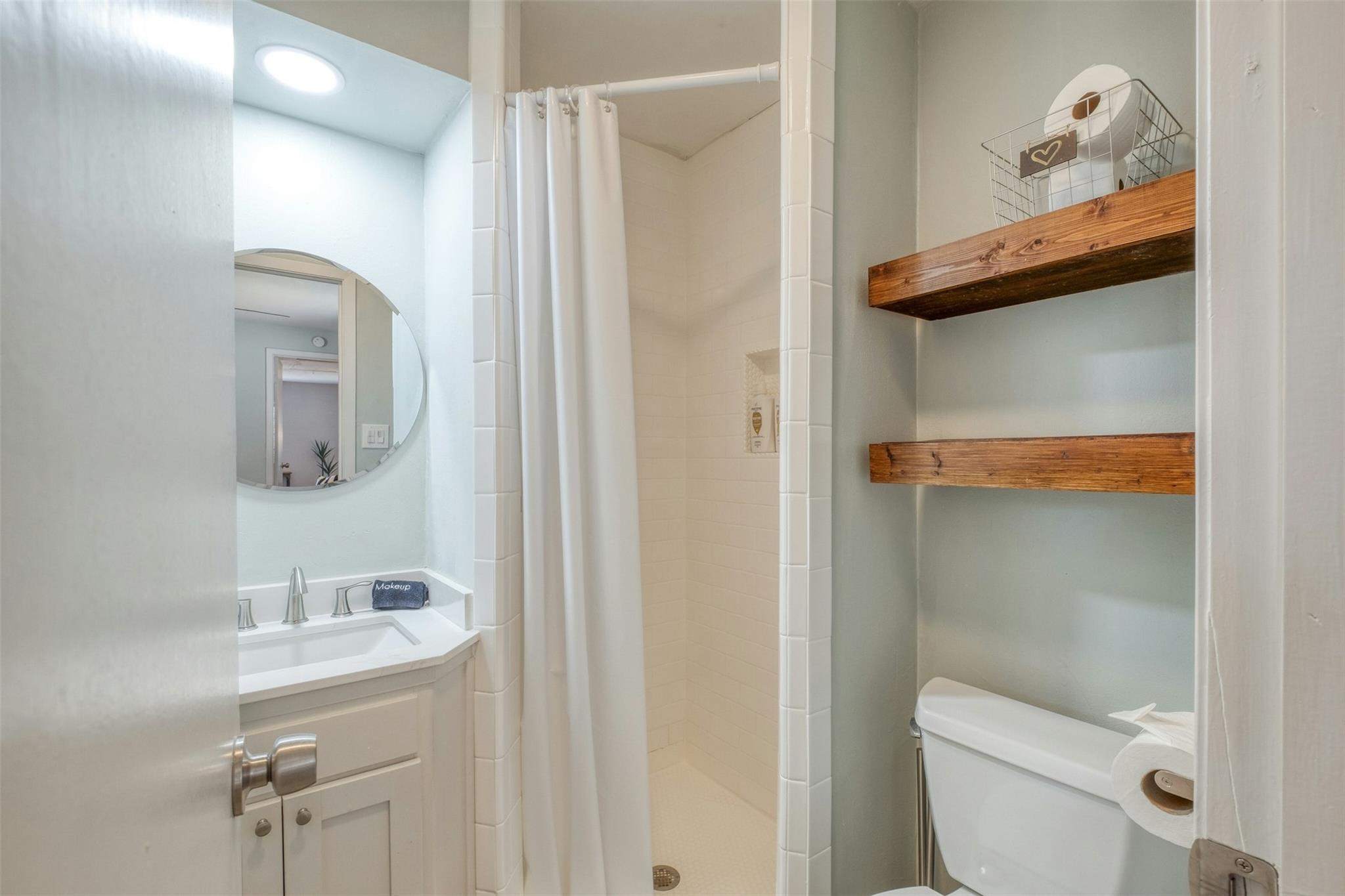 1208 Country Club Rd, Georgetown, TX 78628