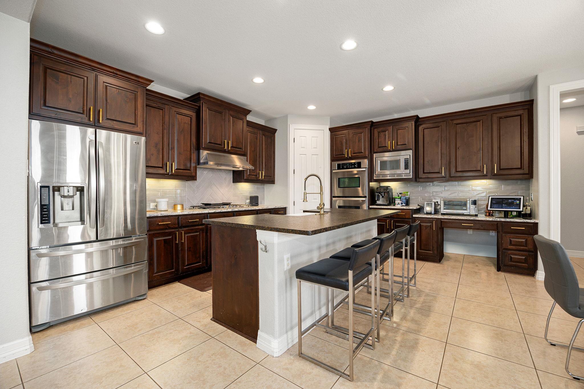 2201 Quarry Loop, Leander, TX 78641