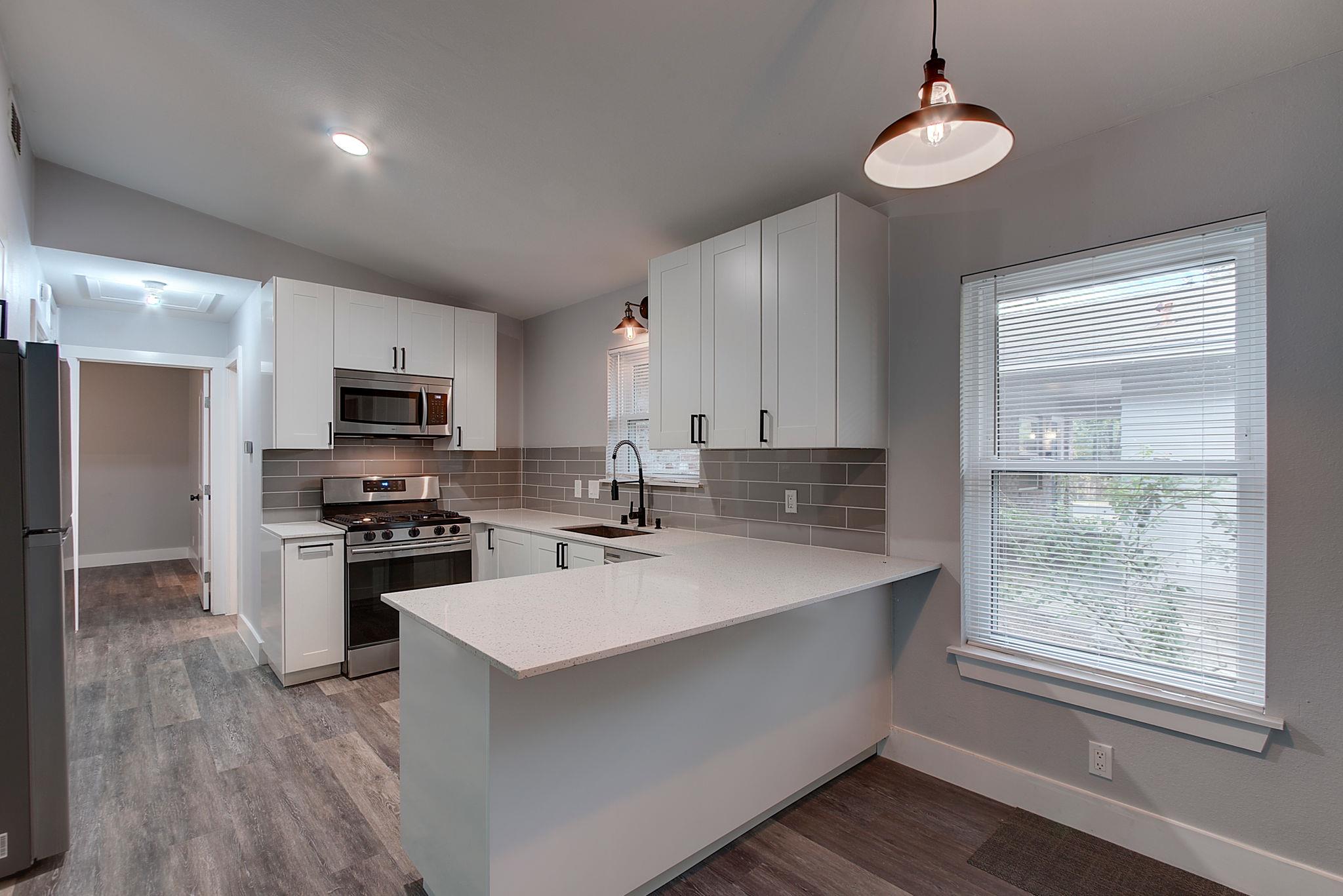 2305 Ventura Dr # B, Austin, TX 78741