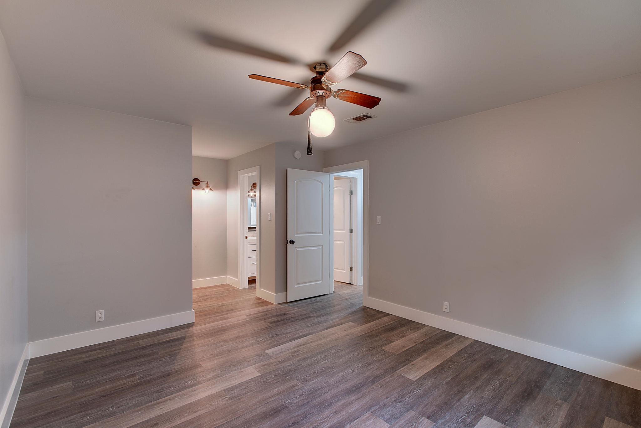 2305 Ventura Dr # B, Austin, TX 78741