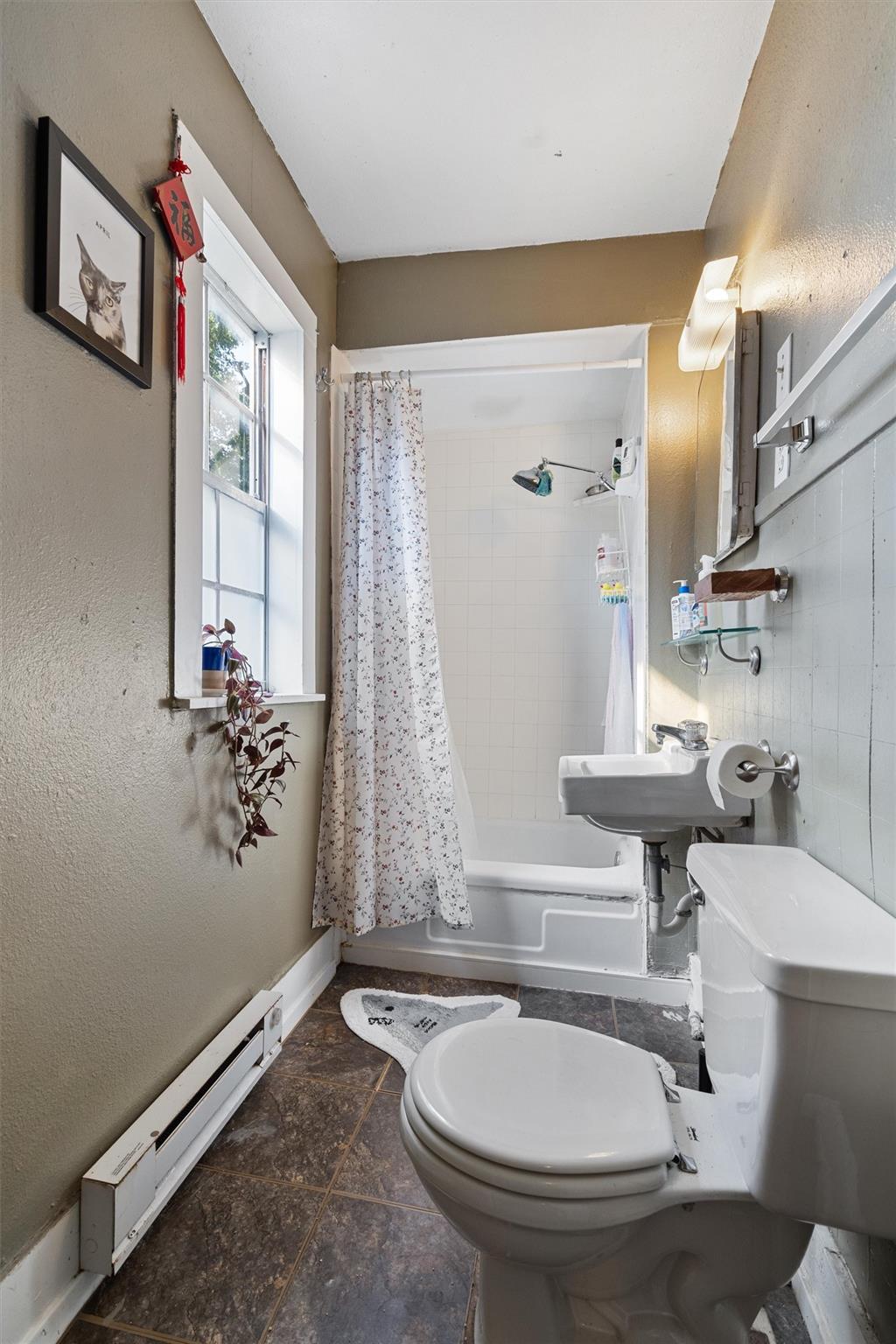 3404 1/2 Grooms St # B, Austin, TX 78705