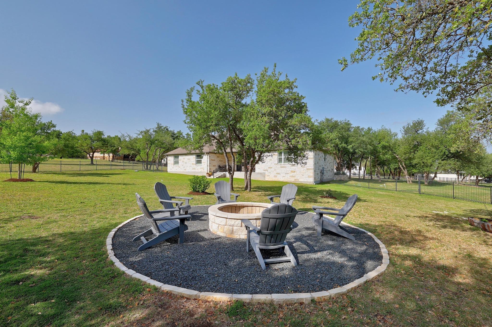 105 Graystone Ln, Georgetown, TX 78633