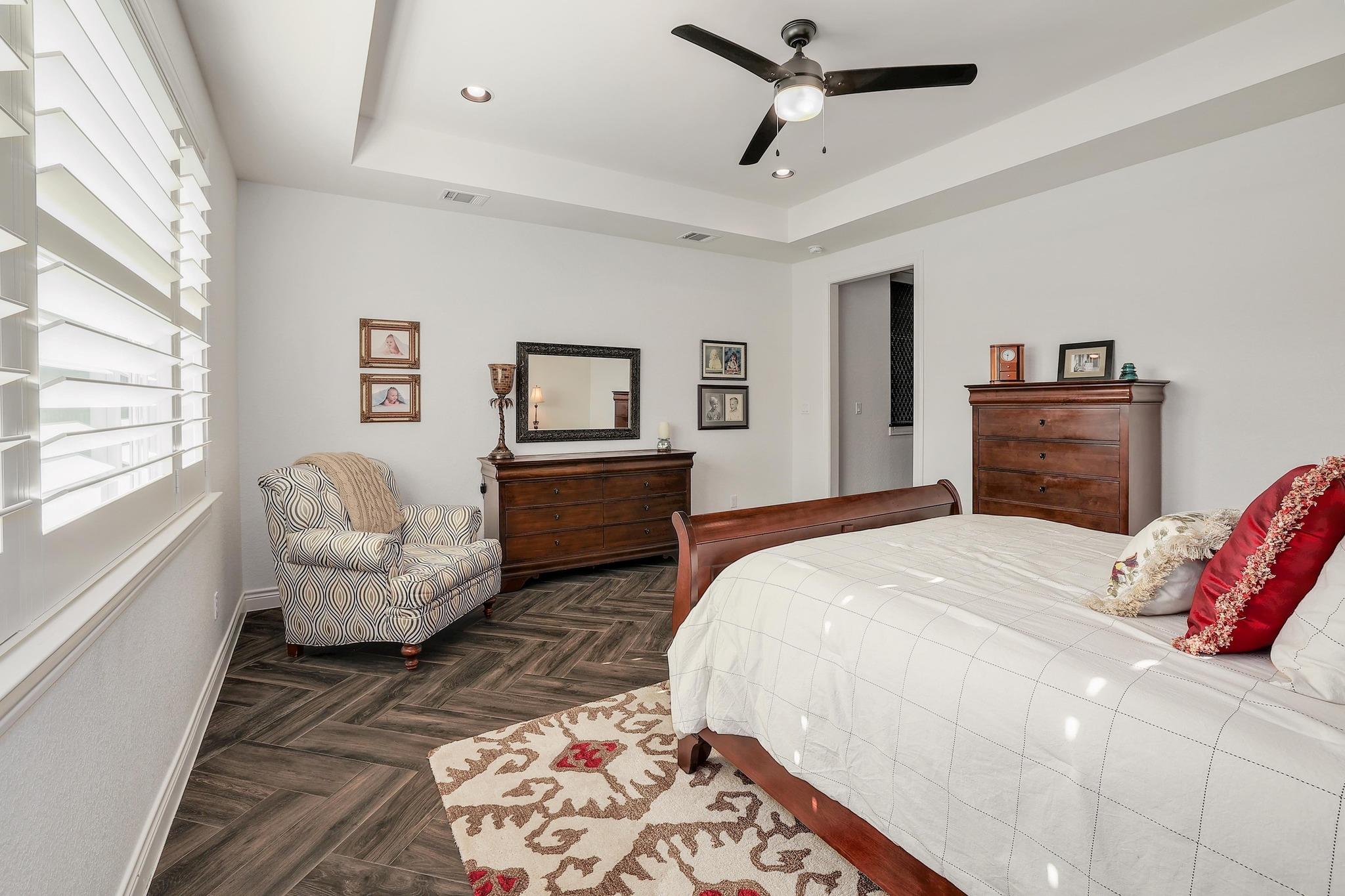 105 Graystone Ln, Georgetown, TX 78633