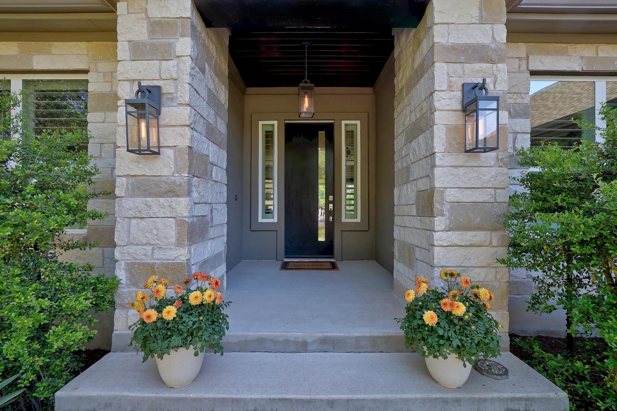 105 Graystone Ln, Georgetown, TX 78633