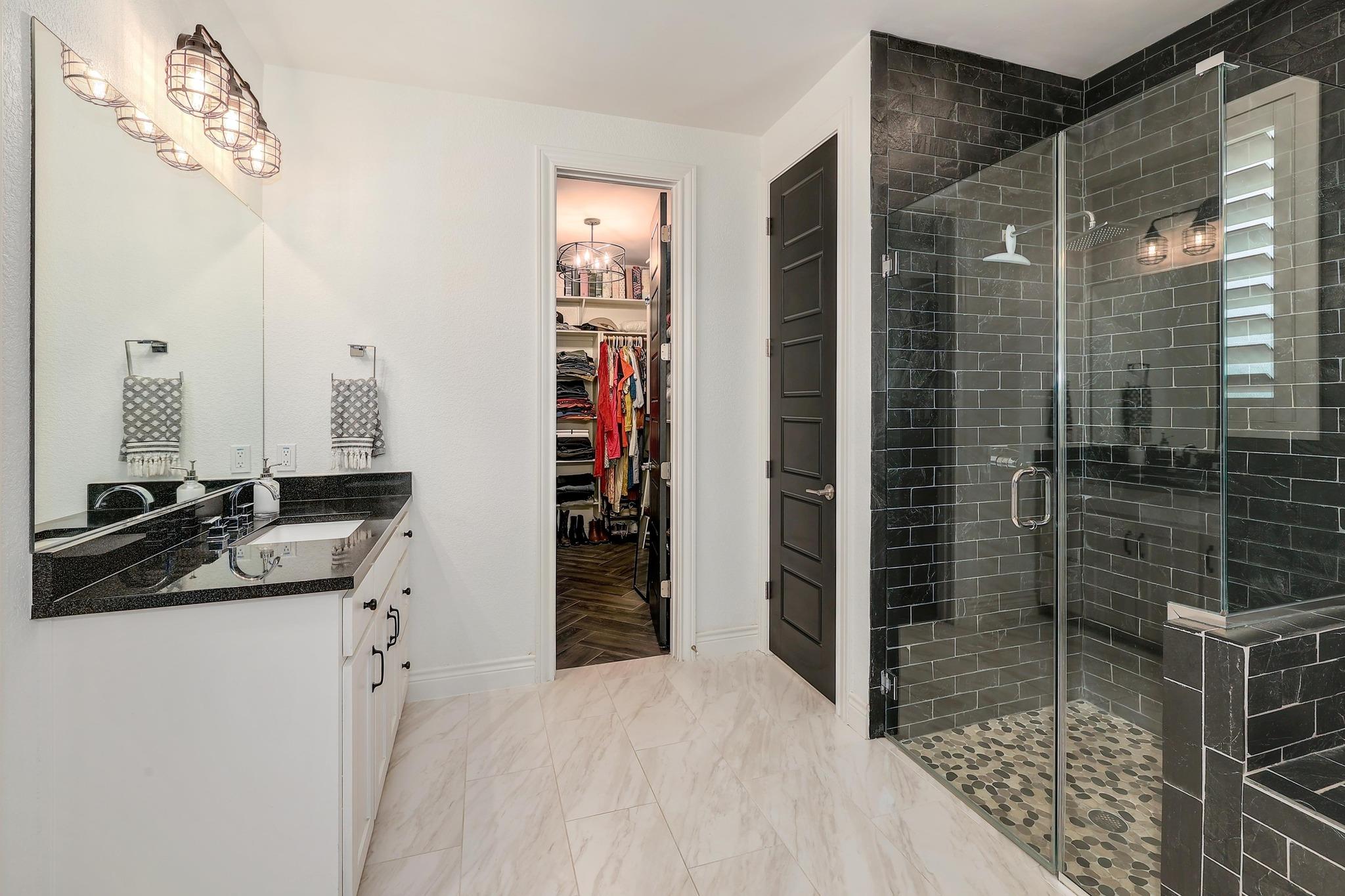 105 Graystone Ln, Georgetown, TX 78633