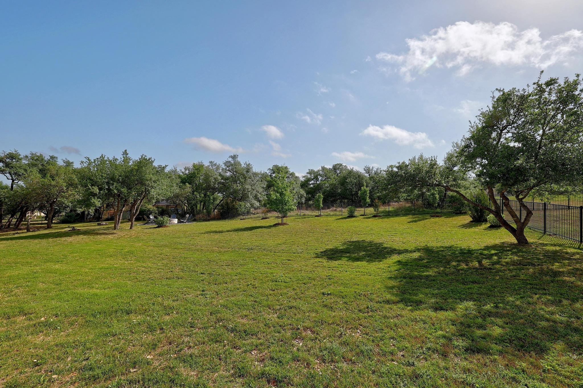 105 Graystone Ln, Georgetown, TX 78633