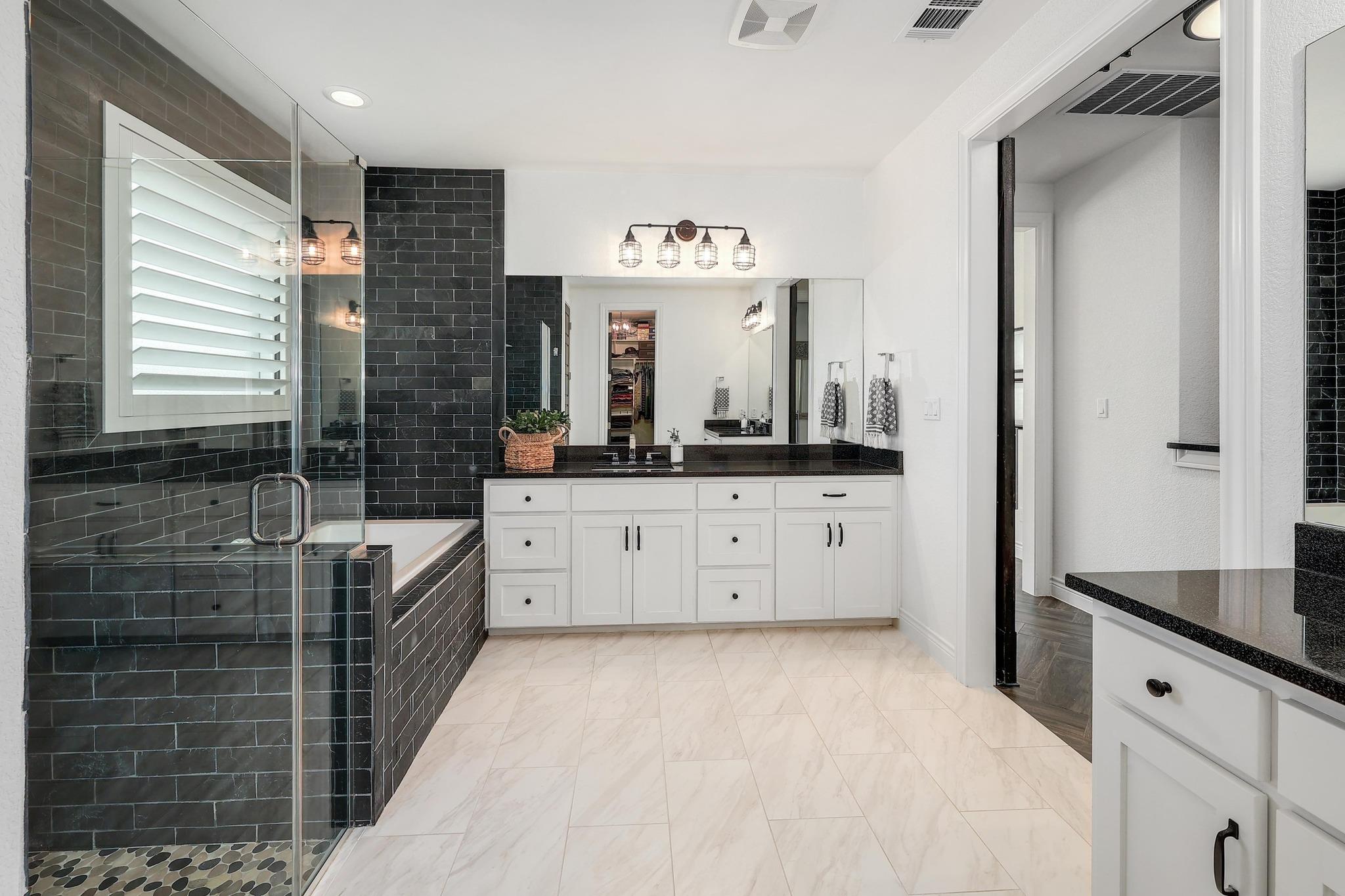 105 Graystone Ln, Georgetown, TX 78633