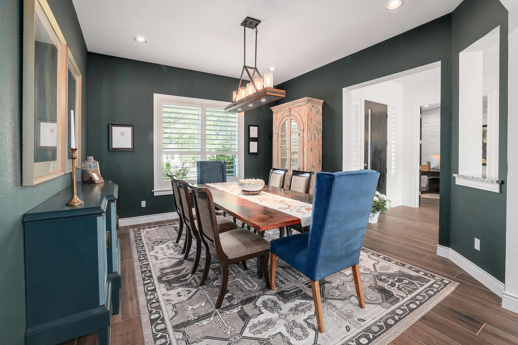 105 Graystone Ln, Georgetown, TX 78633