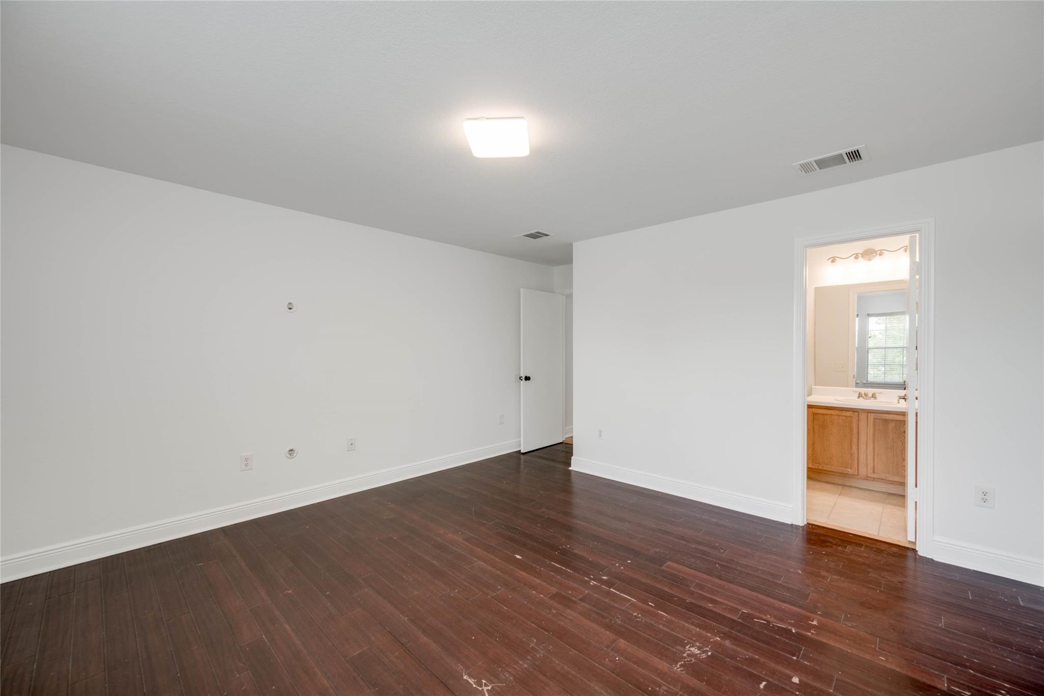 8705 Davis Oaks Trl, Austin, TX 78748