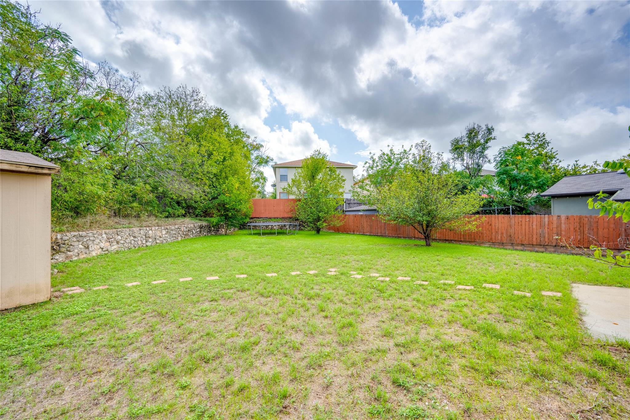 8705 Davis Oaks Trl, Austin, TX 78748