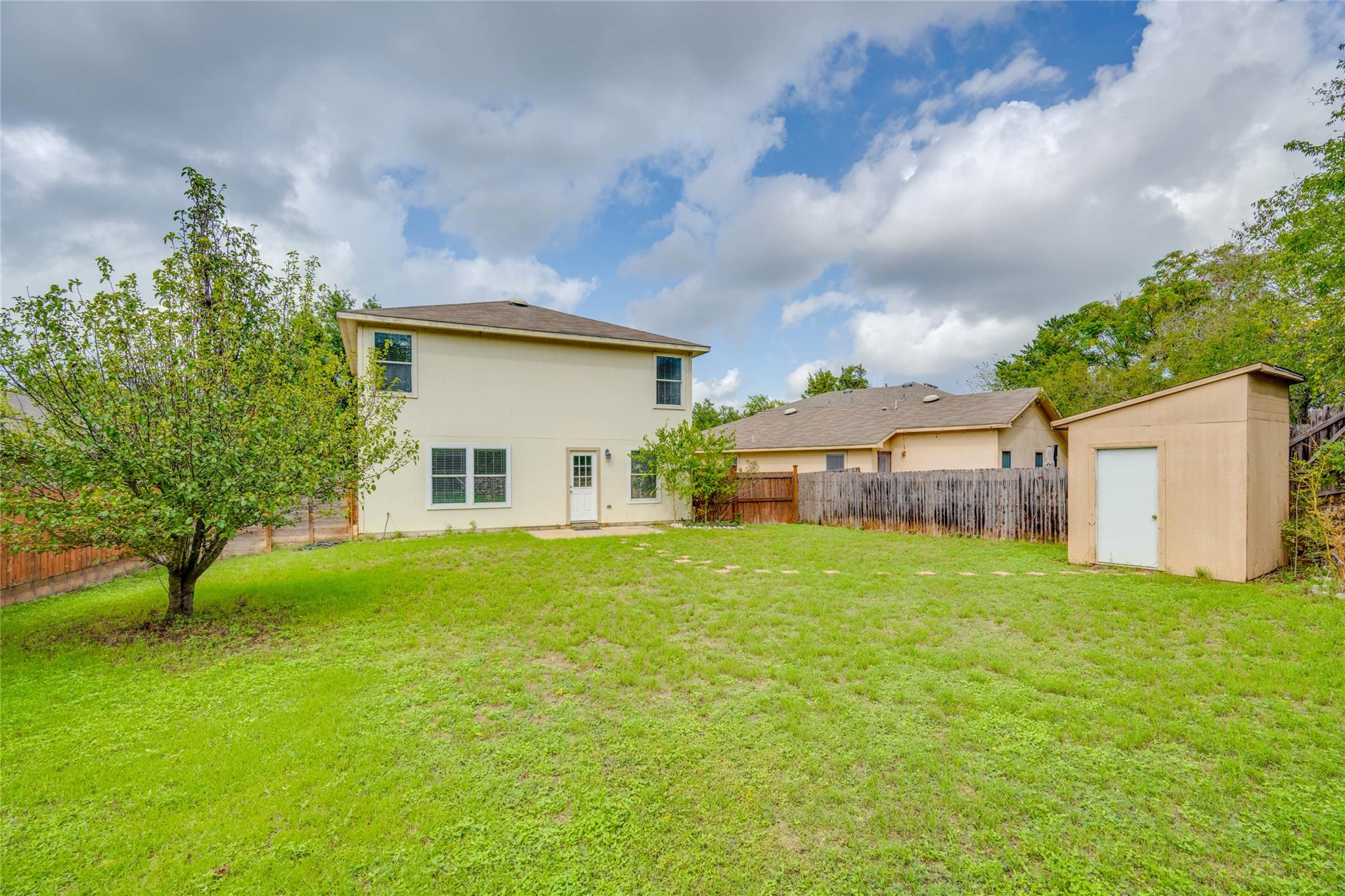 8705 Davis Oaks Trl, Austin, TX 78748
