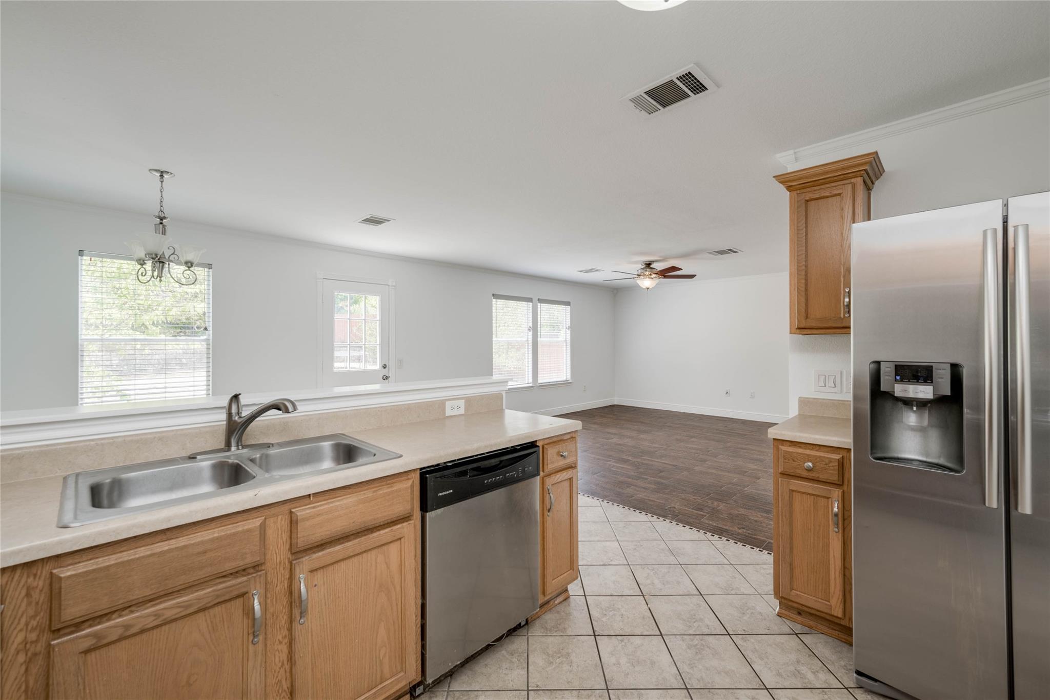 8705 Davis Oaks Trl, Austin, TX 78748