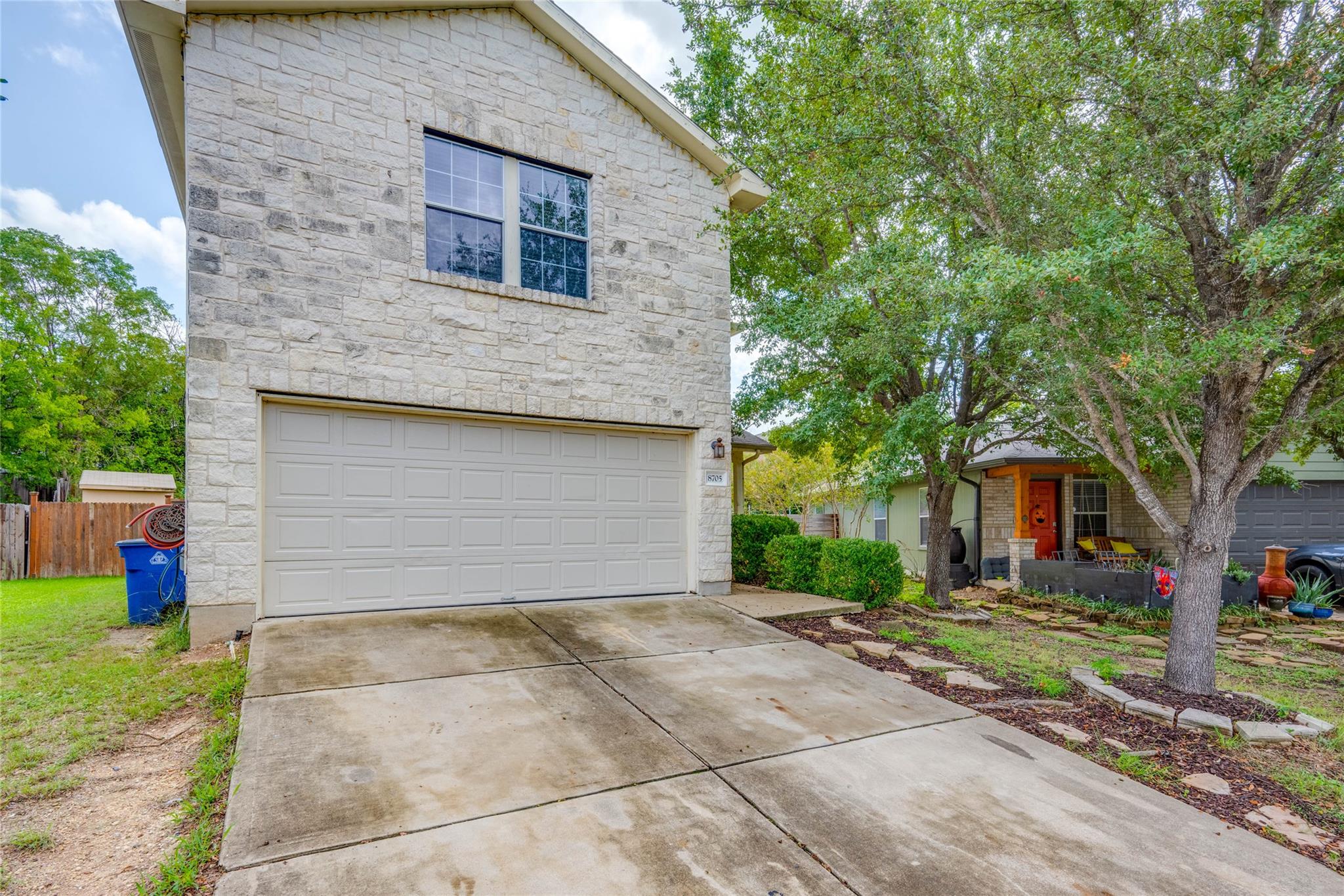 8705 Davis Oaks Trl, Austin, TX 78748