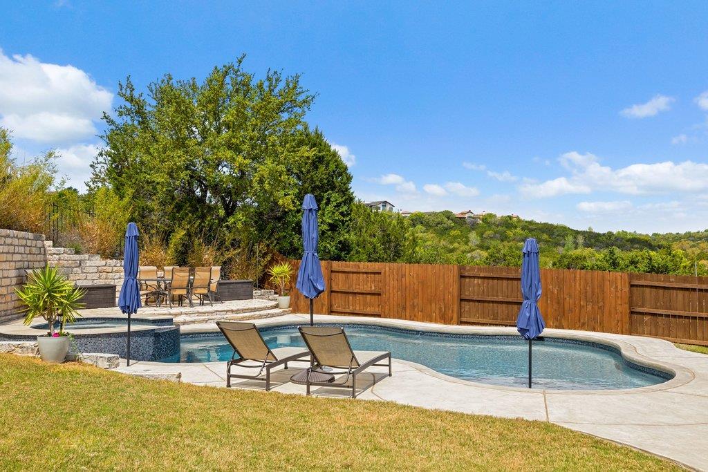 12333 Labrador Bay Ct, Austin, TX 78732